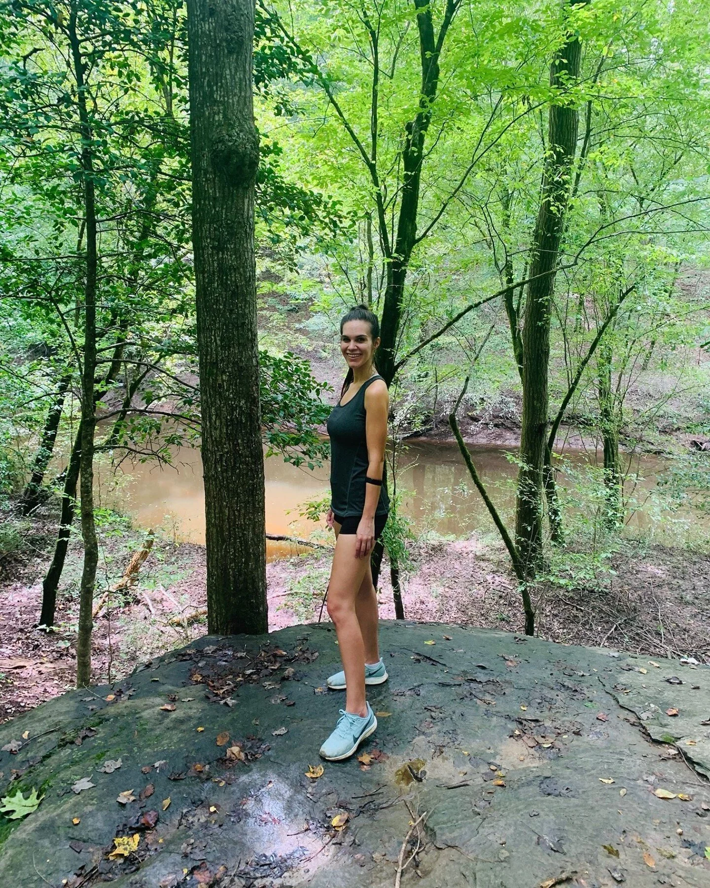 𝐒𝐤𝐲 𝐚𝐛𝐨𝐯𝐞, 𝐞𝐚𝐫𝐭𝐡 𝐛𝐞𝐥𝐨𝐰 𝐚𝐧𝐝 𝐩𝐞𝐚𝐜𝐞 𝐰𝐢𝐭𝐡𝐢𝐧 🌱✨⁣
𝐇𝐚𝐩𝐩𝐲 𝐒𝐮𝐧𝐝𝐚𝐲!! 🌷 #𝐡𝐨𝐩𝐞𝐟𝐨𝐫𝐲𝐨𝐮𝐫𝐬𝐞𝐥𝐟 ⁣
⁣
⁣
⁣
#follow #hiking #sunday #mothernature #thegreatoutdoors #getoutside #sundayfunday #womenwhohike #explore