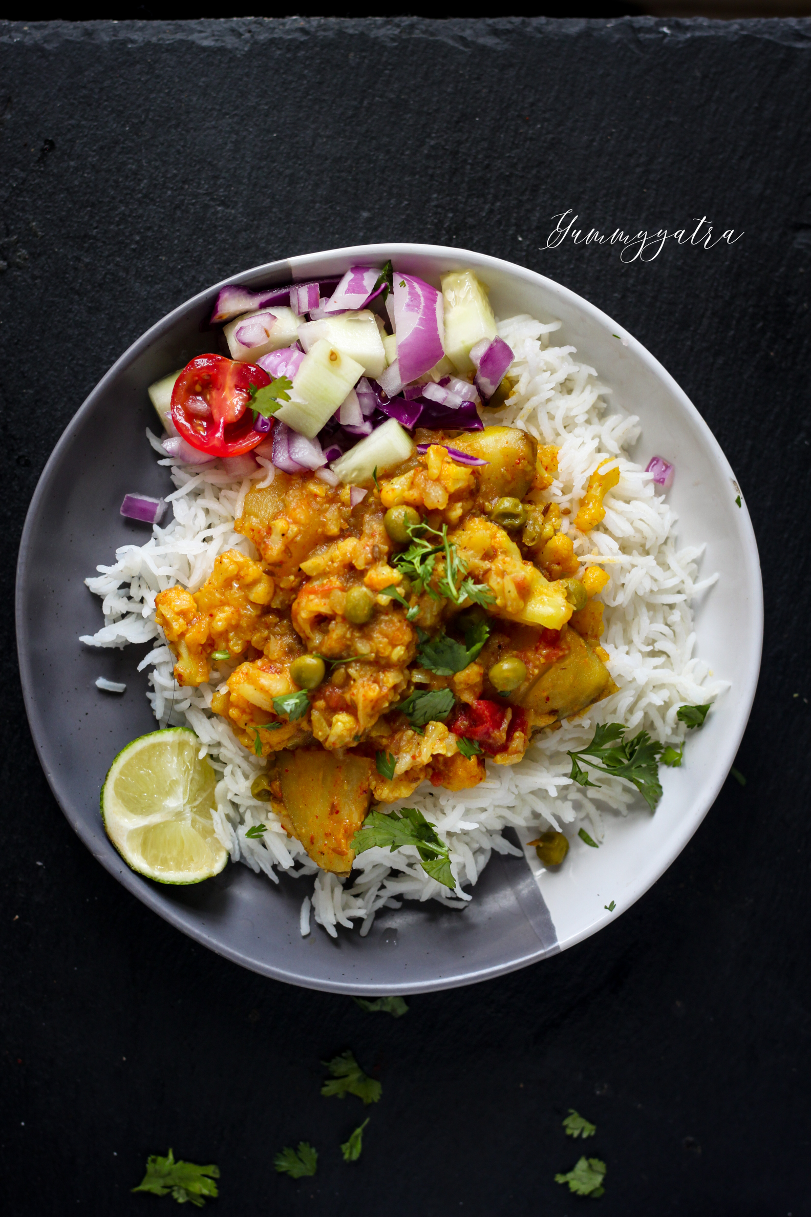 Mom’s cauliflower-potato curry