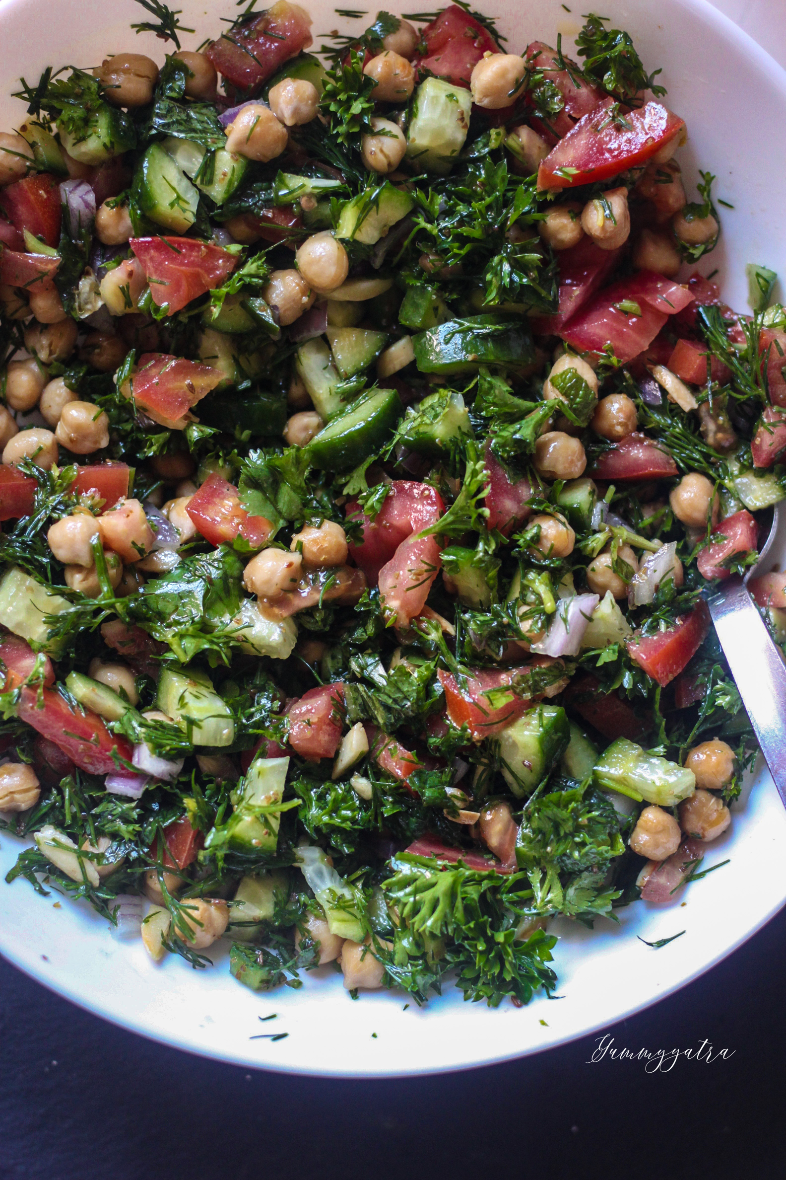 Easy Chickpea Salad with Herbs