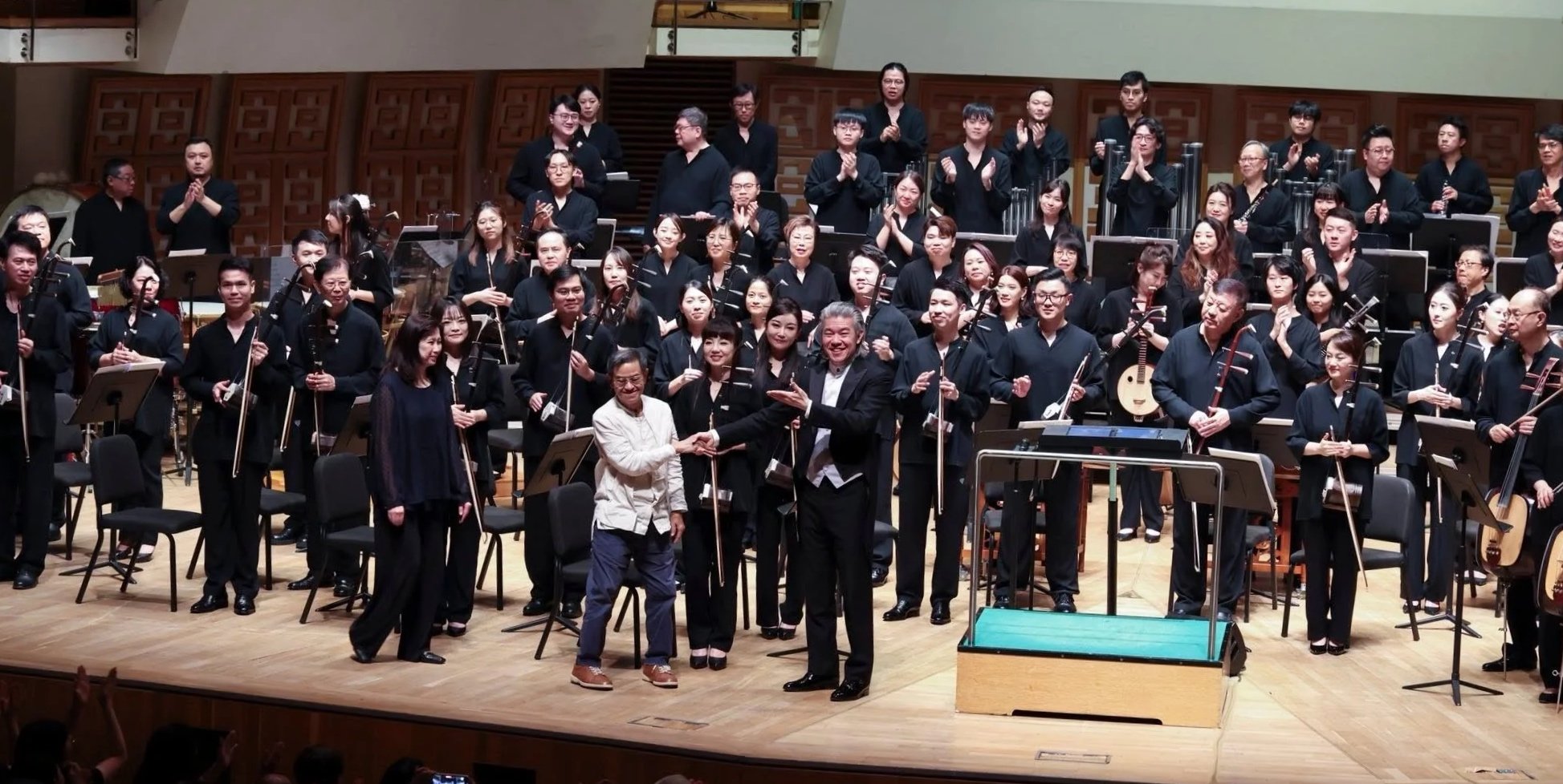 <p style="font-size: xx-large"><I>Classic Children's Song Suite</i><p> [Choir and Chi. orch.]