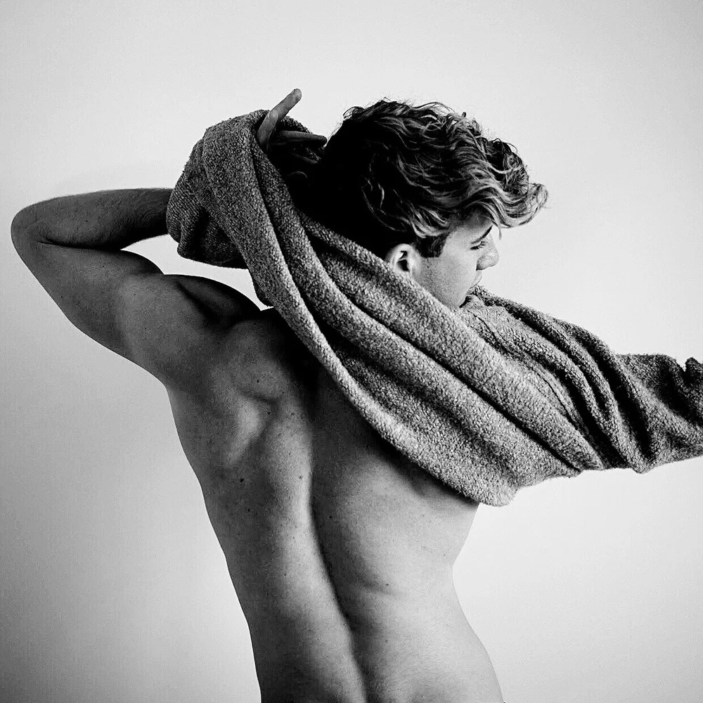 Peter Williams Male Fine Arts Model — PETARIOUS