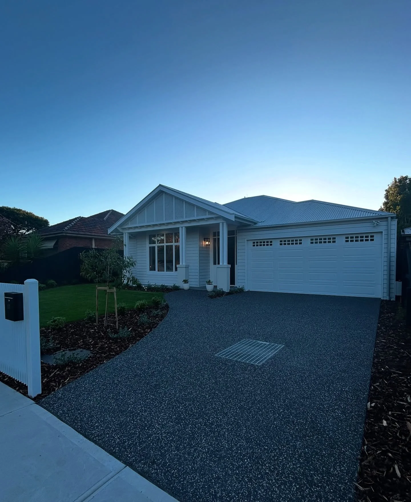 Our team recently completed all underground and above-ground electrical works on this stunning new build for @jbmgroup 

A standout feature is the automated LED lighting integrated into the kitchen and bedroom joinery. Using concealed magnets and ree