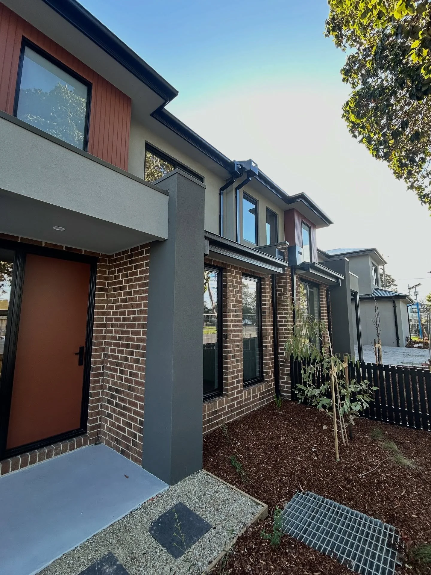 Boys delivering again! 

End-to-end electrical and communications solutions for a 4 townhouse development in Melbourne&rsquo;s north. 

From flicking switches to digging trenches - we do it all! 💪