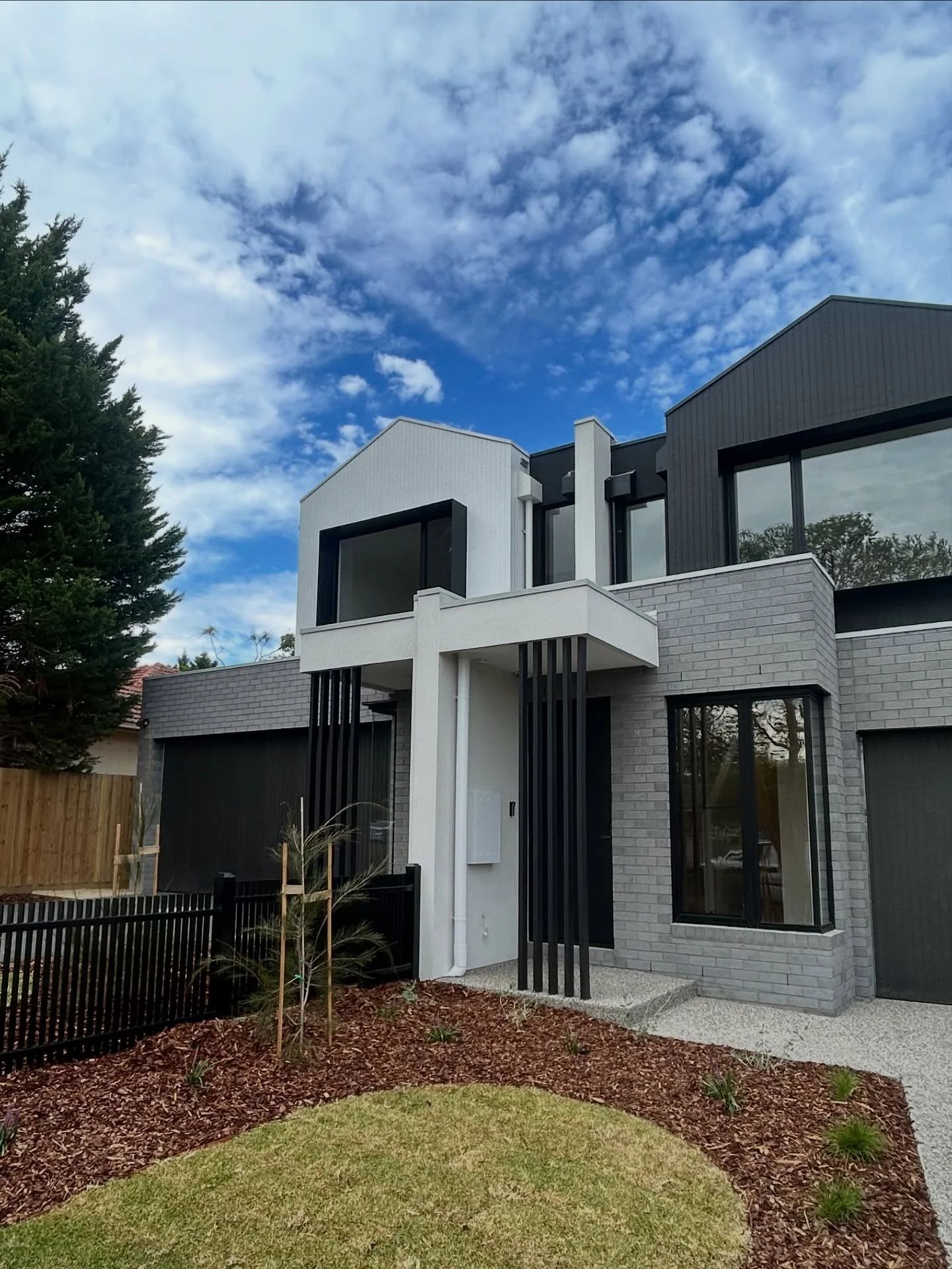 Another one with @jbmgroup &amp; @littlefishproperty

Donvale dual occupancy wrapped up!
