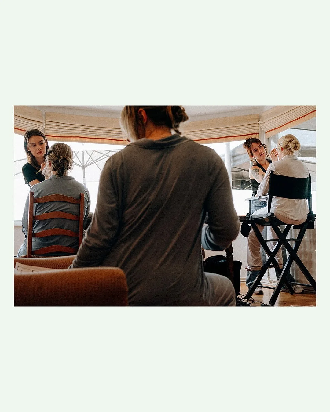 I’ve loved looking back at Ruth and Will’s amazing summer wedding! They were married on a hot August day at St Luke’s Church in Crosby, then headed to Ruth’s family home by the beach for a garden party. The sun didn’t st