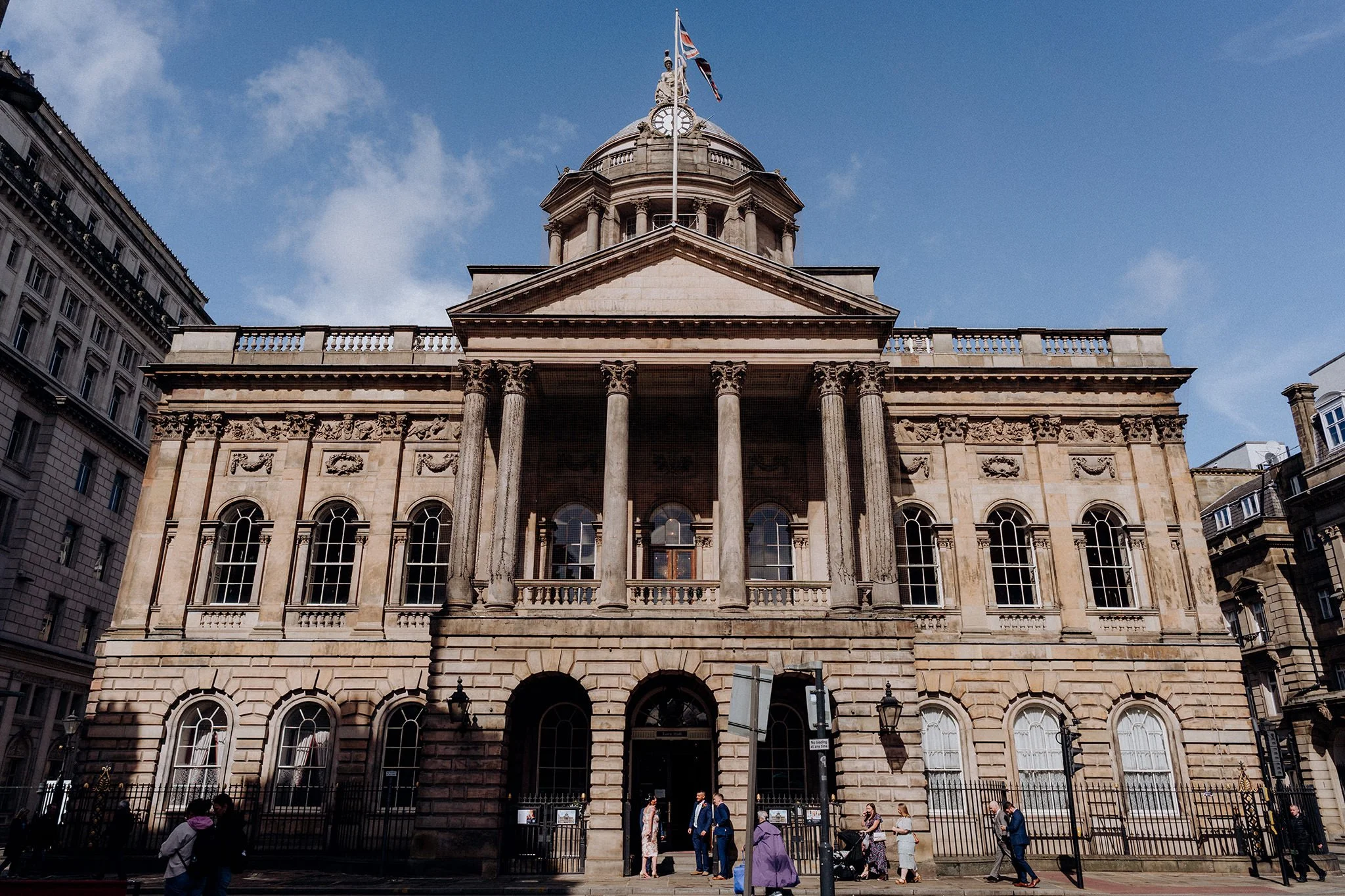 wedding ceremony at liverpool town hall
