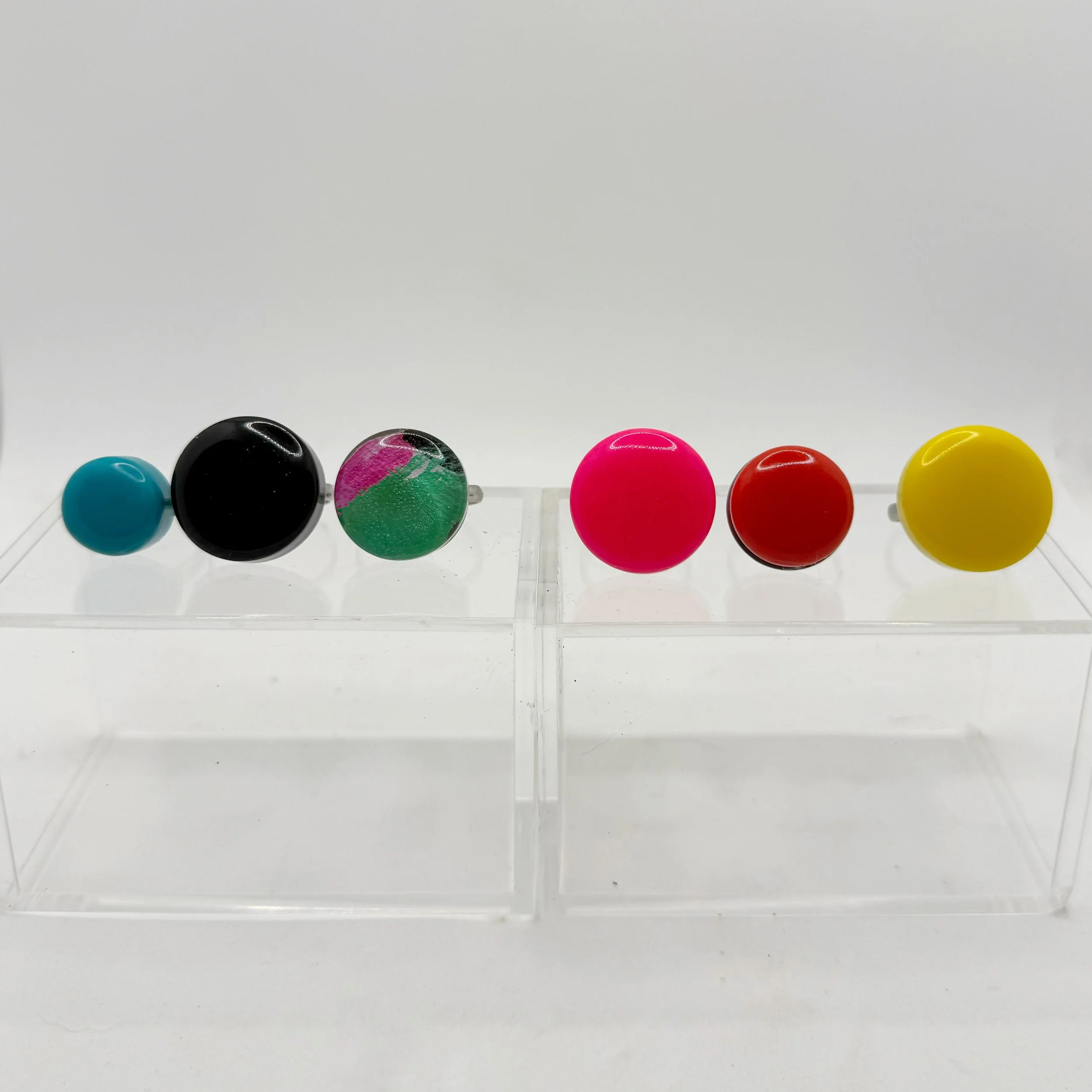 Dot Ring