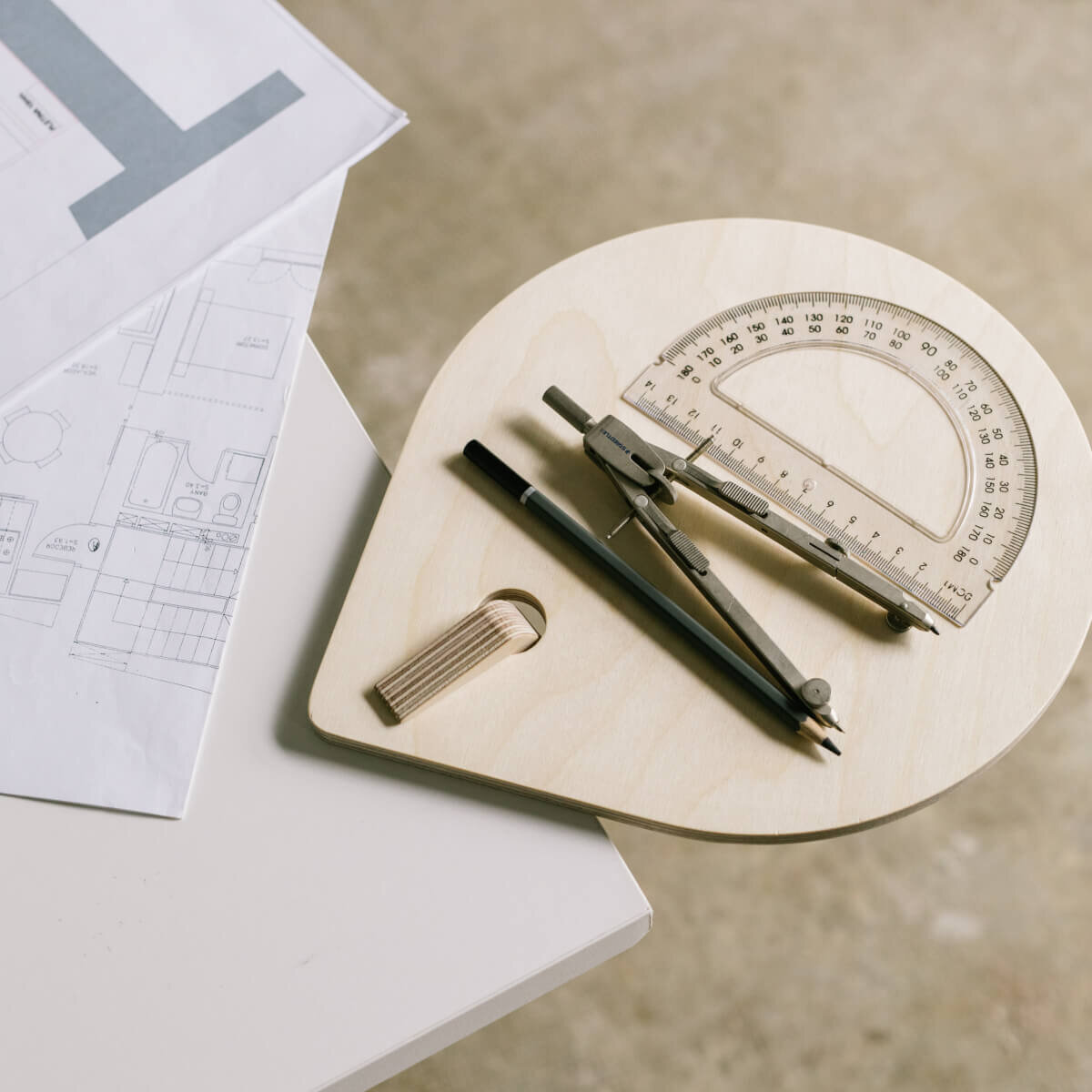 LA GOTA: Versatile arm support and additional ergonomic surface.