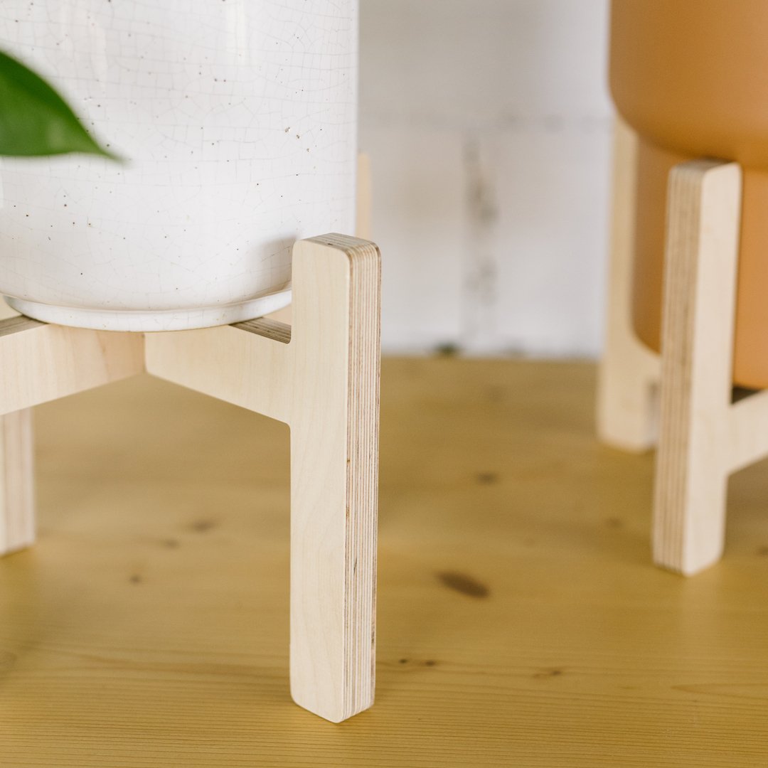 La Selva: Detachable lifting support for pots up to 18 cm.