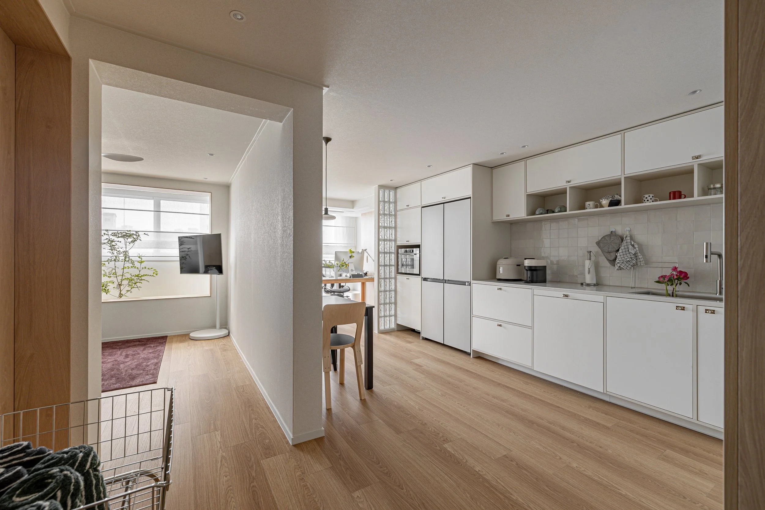 주방, 거실 전경.jpg