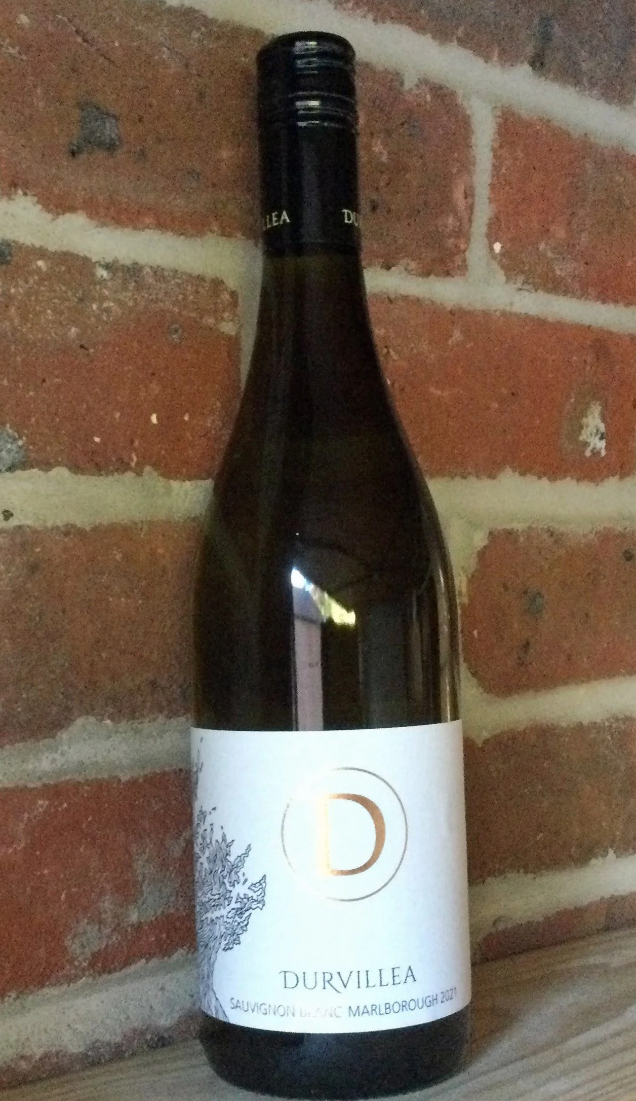 White wine in Worthing — Grapes of Worthing