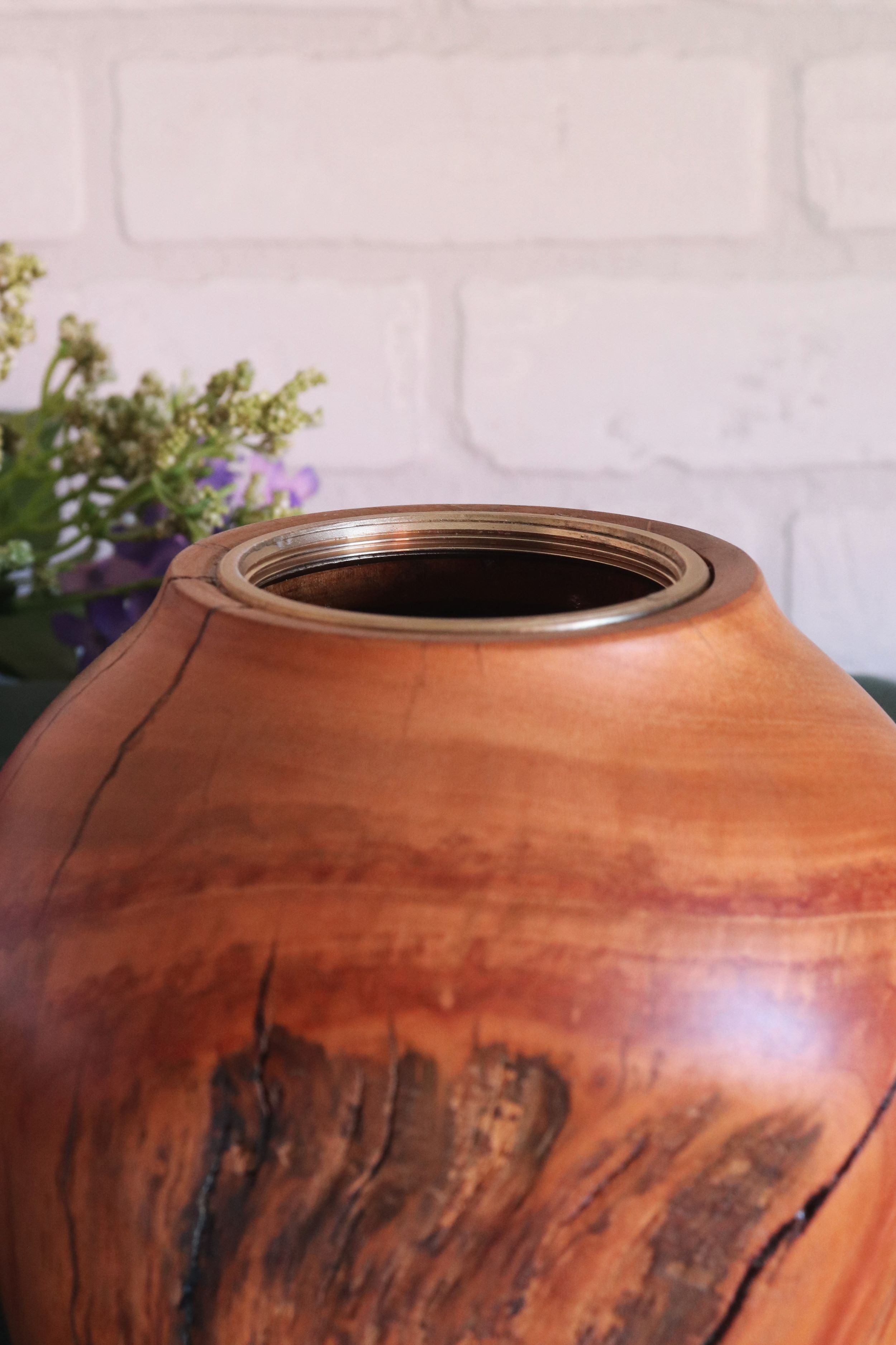 Cherry urn v6.JPG