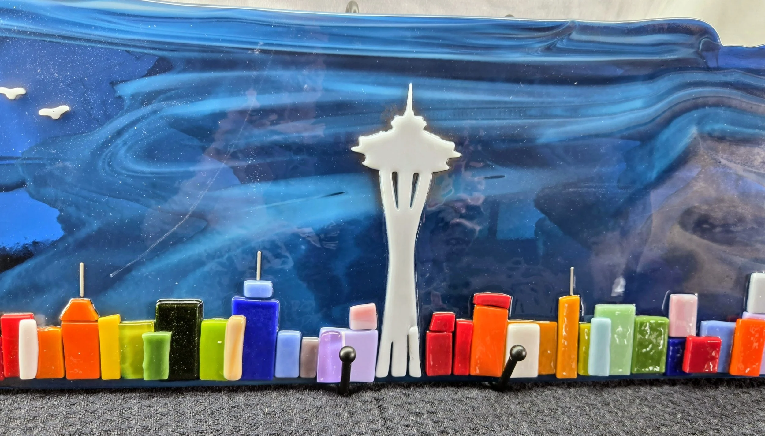 Seattle Skyline Large Multi-colored, 2 birds