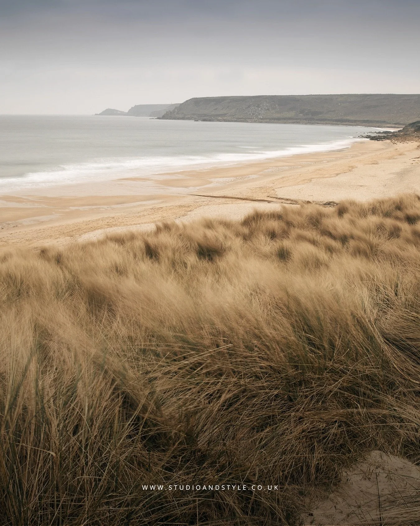 Our homewares store @studioandstyle.store is proudly based in the heart of Cornwall - a place that constantly inspires our approach to interiors: calm, grounded, and thoughtfully curated.

From the soft tones of the coastline to the textures of the c
