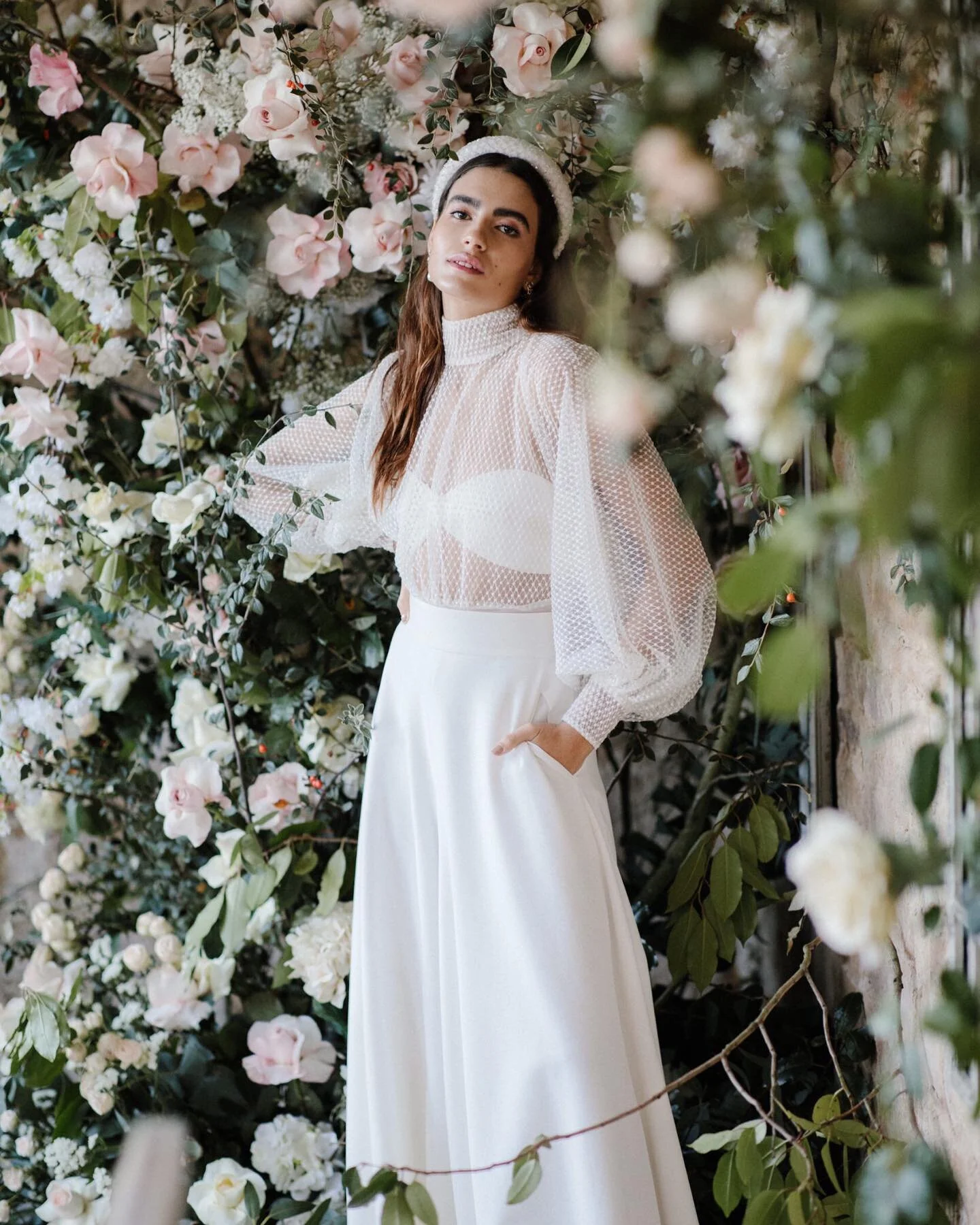 Sharing something infinitely exciting later today... keep your eyes peeled and watch this space! 🙌🏻

Planning &amp; Styling @katrinaotterwed
Photography @emiliewhitephotography
Videographer @perfectmomentfilms
Venue @holywellhallweddings
Floral Des