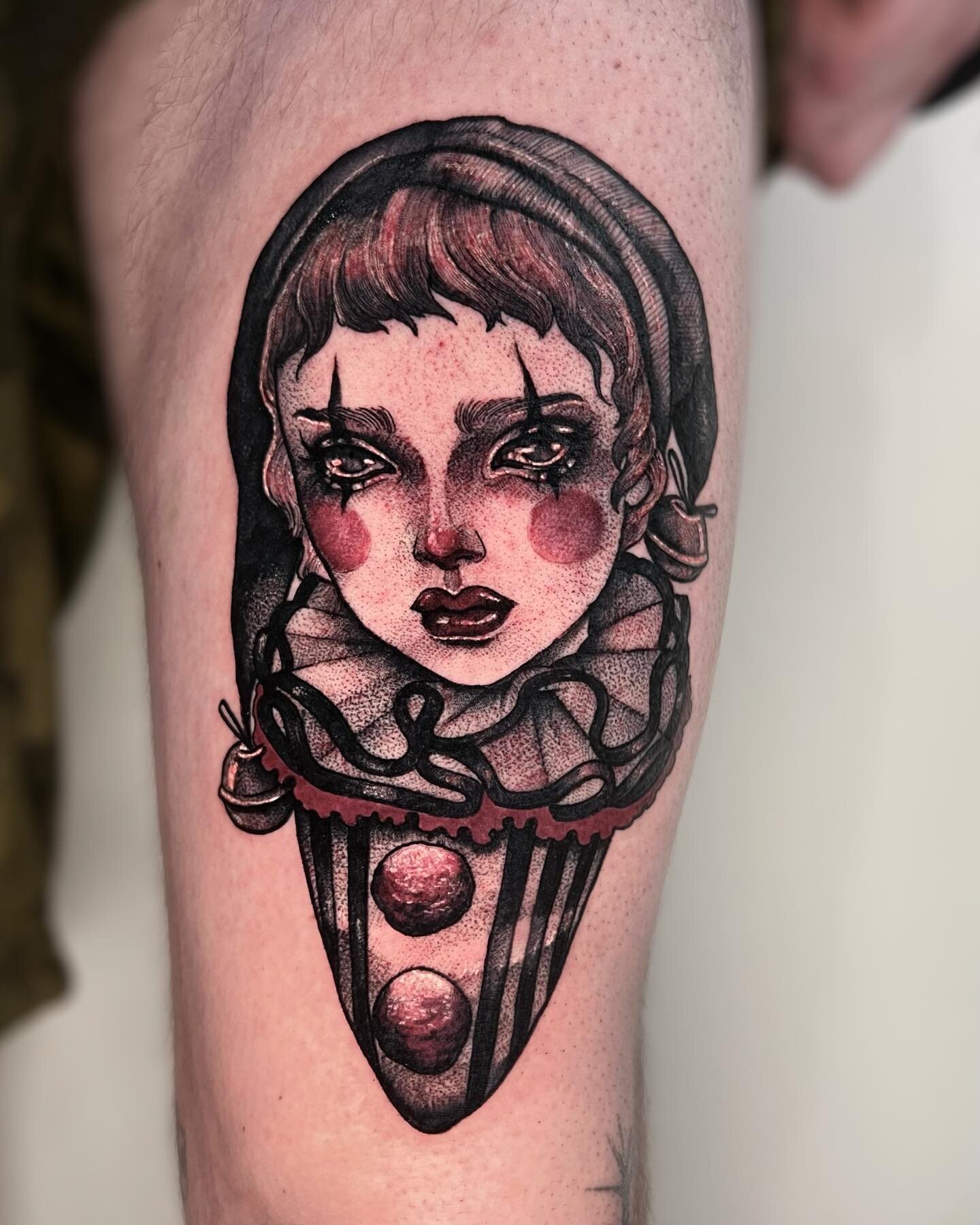 I would love to do more doll-like pieces with hints of color! 🖤🤡 
✖️ Done at @sharktooth_tattoo ✖️
.
.
.
.
@industryinks
@hivecaps 
@empireinks 
@fkirons 
@goodguysupply 
.
.
.
.
.
.
.
.
.
.
.
.
.
.
#tattoo #tattoos #tattooartist #tattooed #tattooi