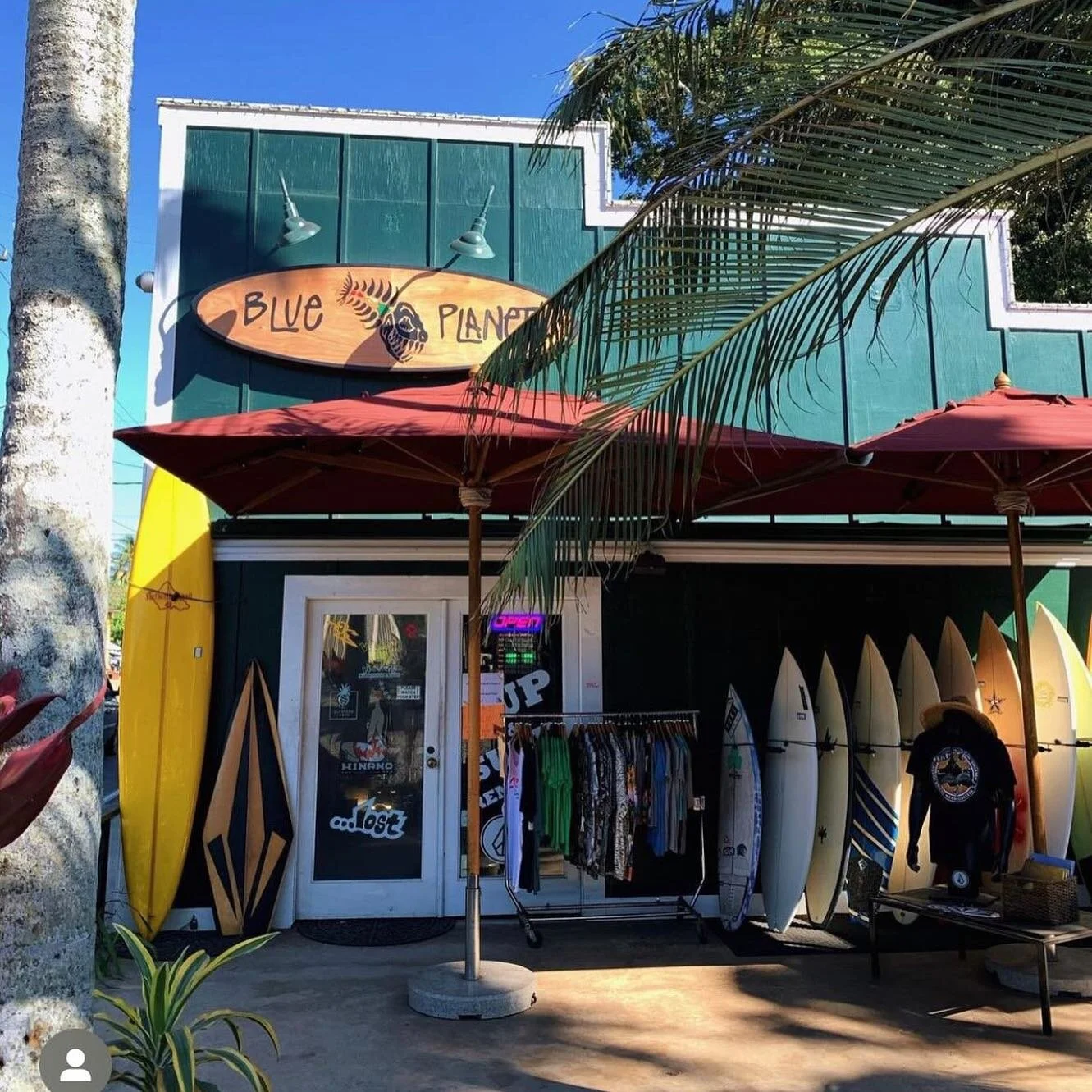 you can now find us @blueplanet_haleiwa in Oahu, HI☀️🏄🏻&zwj;♂️🌊

For wholesale inquires, feel free to reach out through email in bio or DM 🤙🏻

#campscentsupply #blueplanet #surfshop #oahu #hawaii #northshore #haleiwa #localbusiness