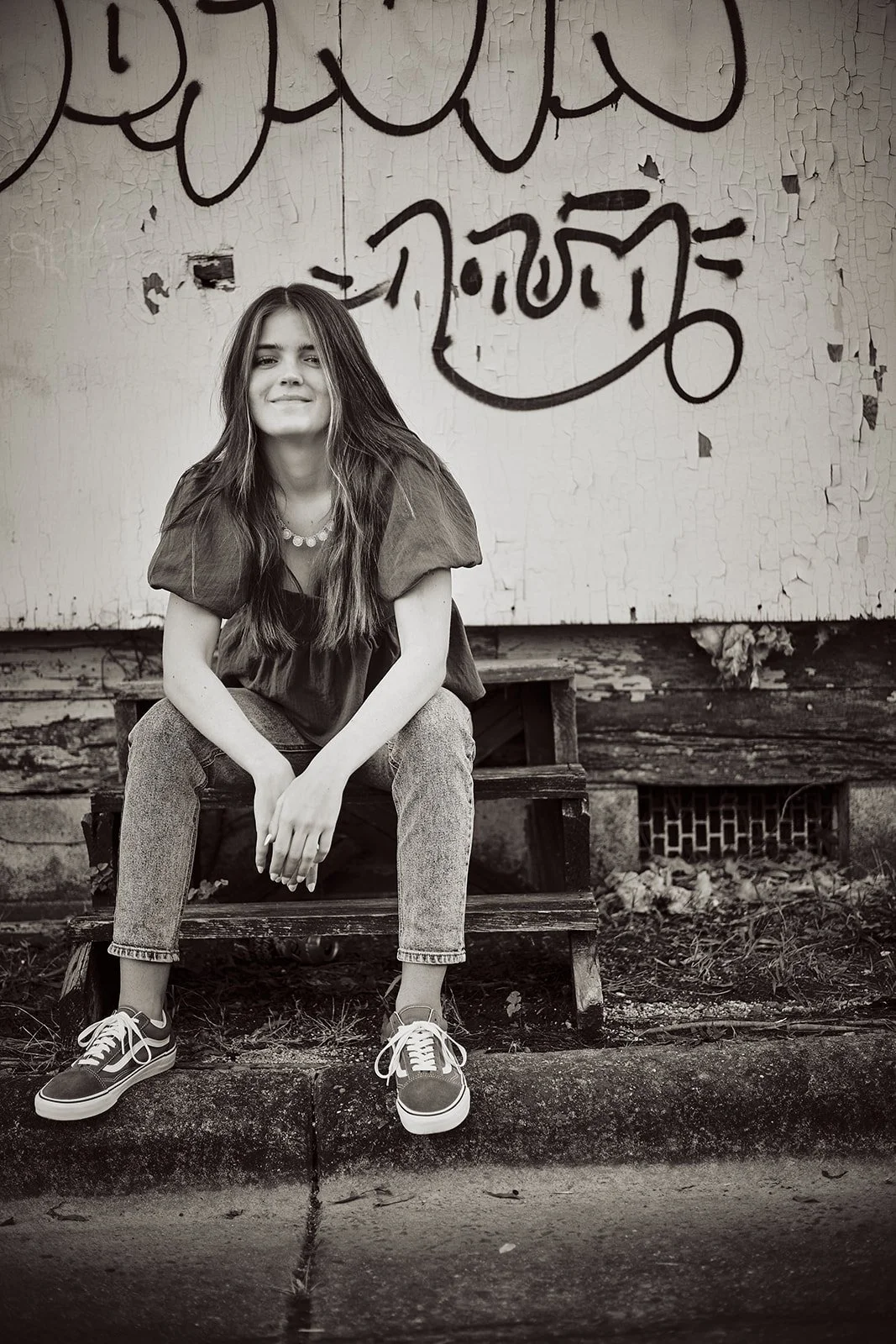 black and white urban senior photo.jpg