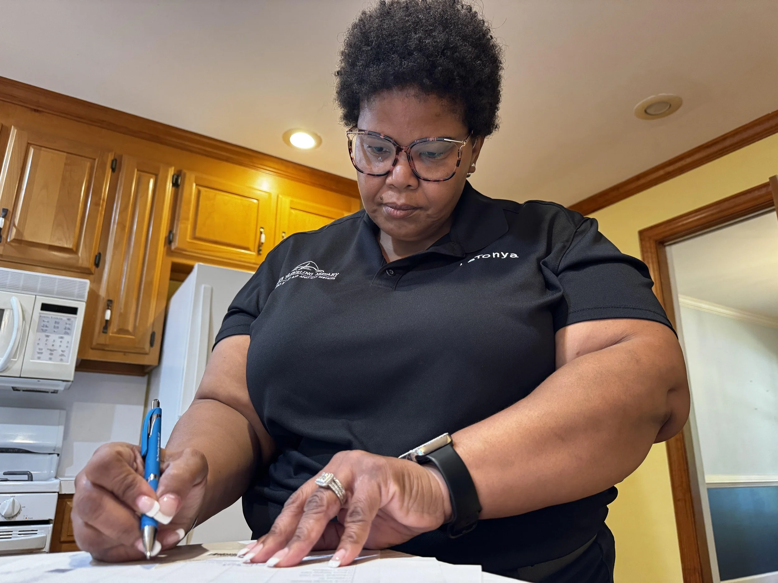 Choosing a Virginia Mobile Notary? Here's What I'd Look For.