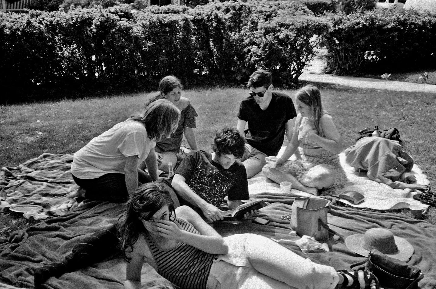 2011_lawnparty.jpg