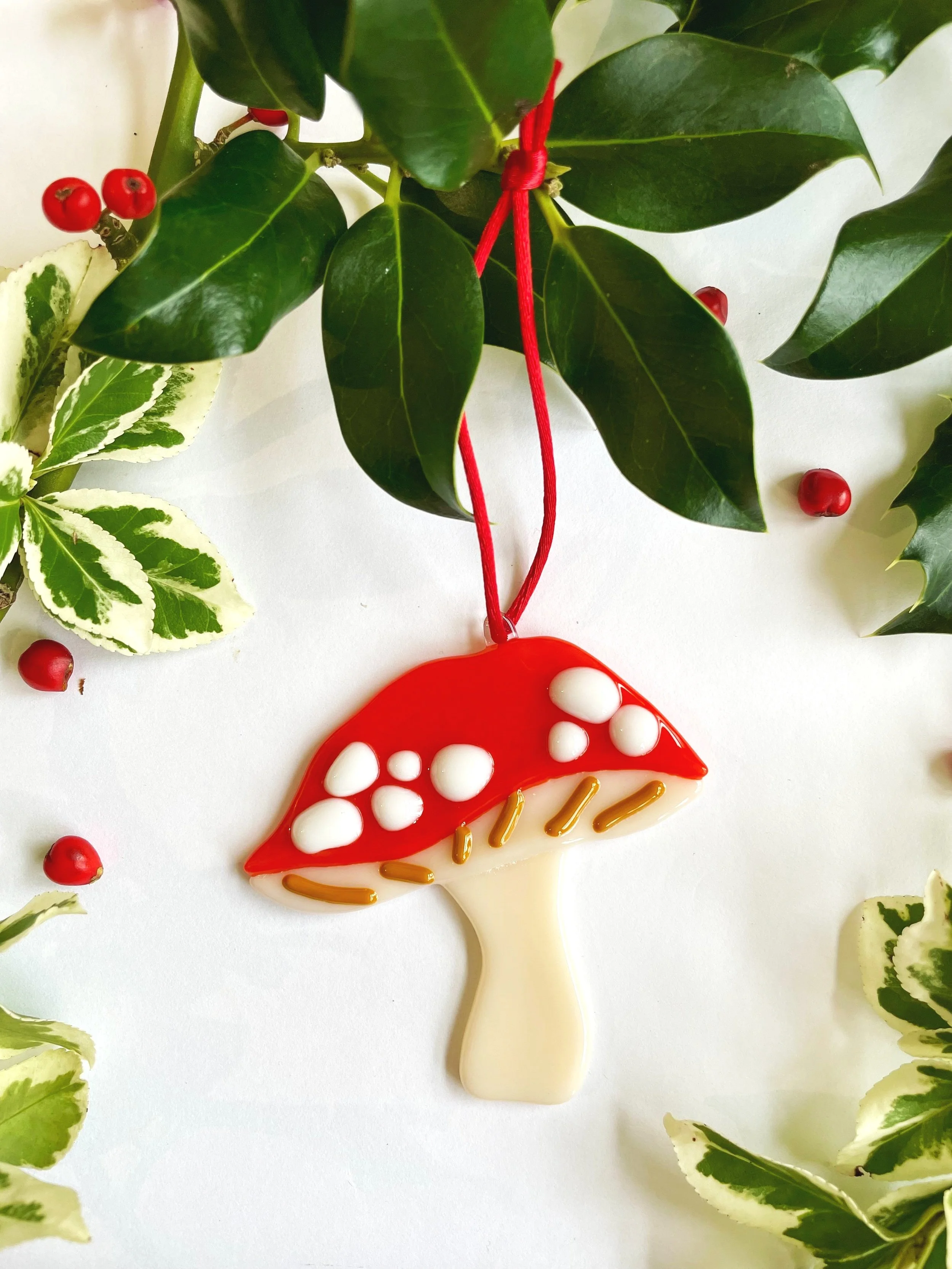 Mushroom+Bauble.jpg