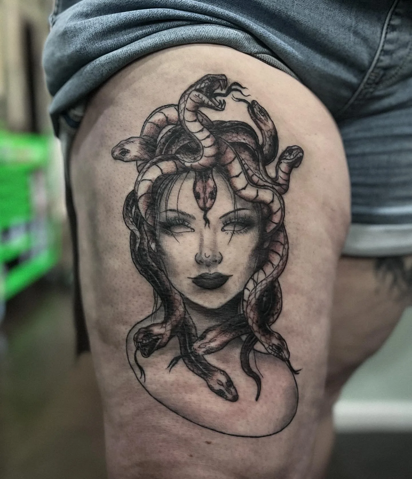Here&rsquo;s one from some months back I forgot to post! Lines and face shading healed snakes fresh. 

@inkwizardstattoo 

#adelaide #adl #femaletattooartist #tattoodesign #flash #flashtattoo #tattooartist #adelaidetattoos #adelaidetattoo #neotradtat