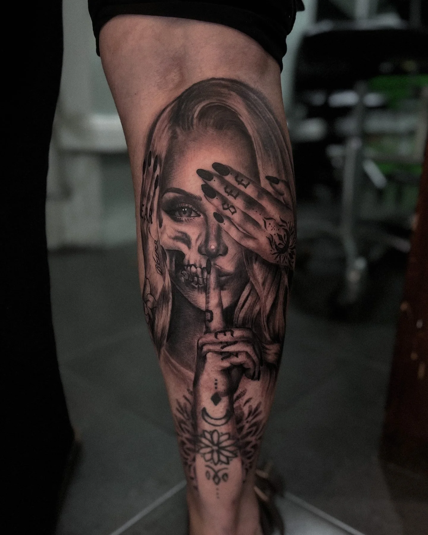 🙉🙈🙊

@inkwizardstattoo 

DM to book/enquire. 

#adelaide #adl #femaletattooartist #tattoodesign #flash #flashtattoo #tattooartist #adelaidetattoos #adelaidetattoo #realism #realismtattoo #realistictattoo #portrait #portraittattoo #blackandgrey #gr