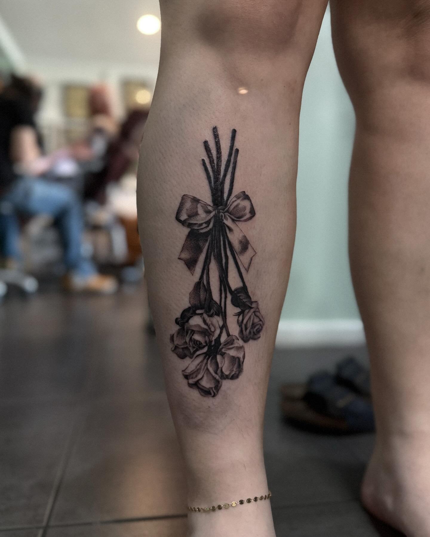 Drying roses 🥀 Loved tattooing this one 

DM to book/enquire
@inkwizardstattoo 

#femaletattooartist #rosetattoo #dotwork