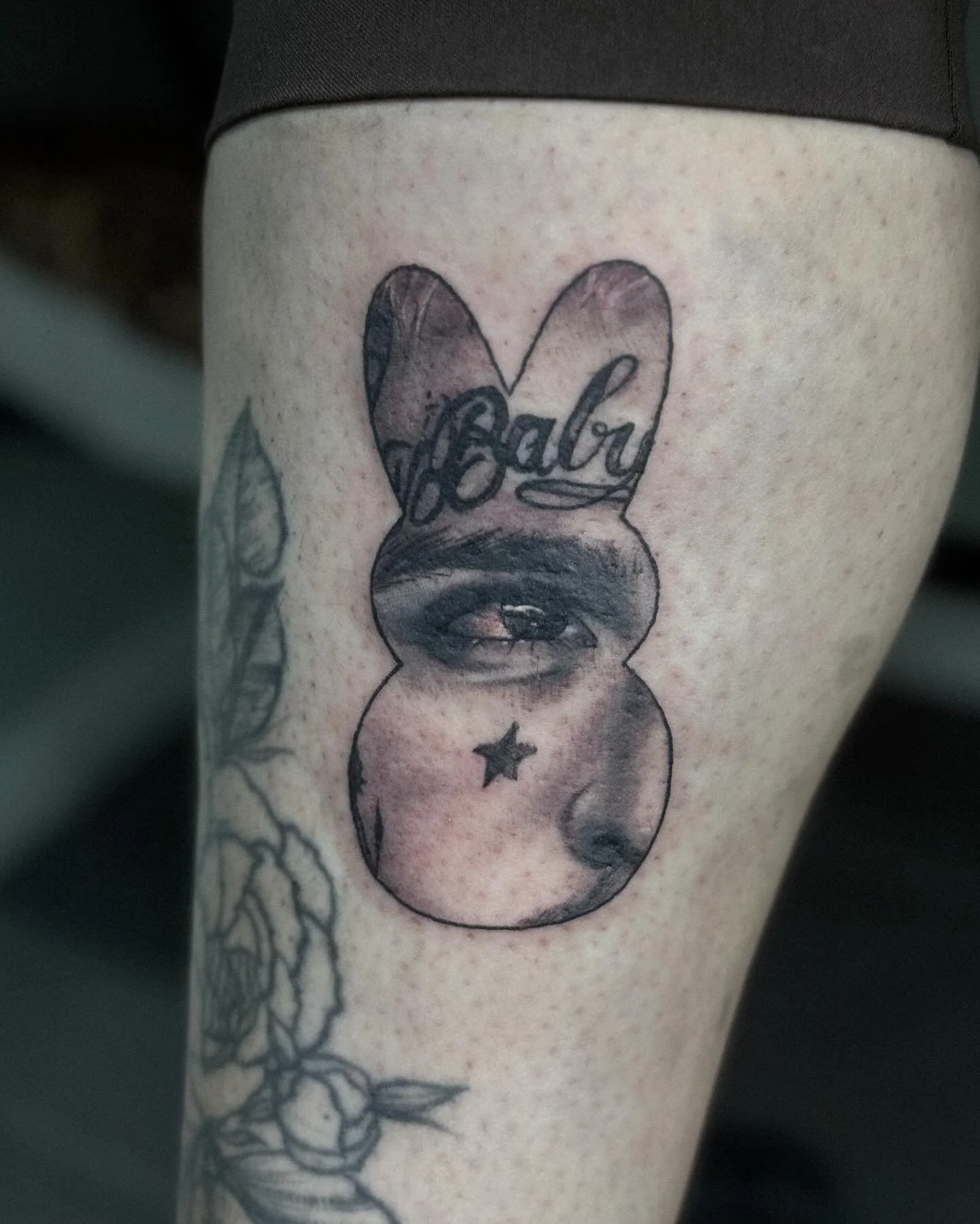 lil peep from my flash ✨

DM to book/enquire

#adelaide #adl #femaletattooartist #tattoodesign #flash #flashtattoo #tattooartist #adelaidetattoos #adelaidetattoo #realism #realismtattoo #realistictattoo #portrait  #blackandgrey #greywash #blackandwhi