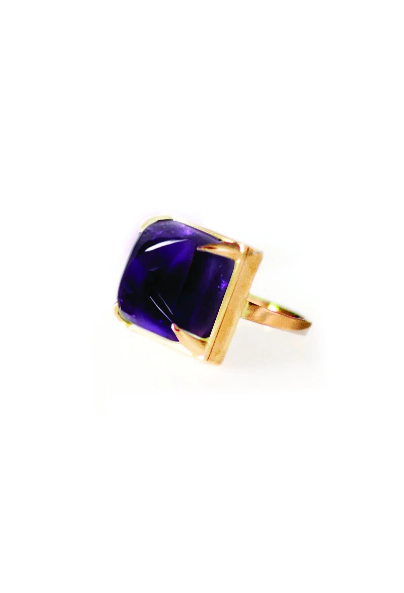 Eighteen Karat Yellow Gold Ring with Amethyst