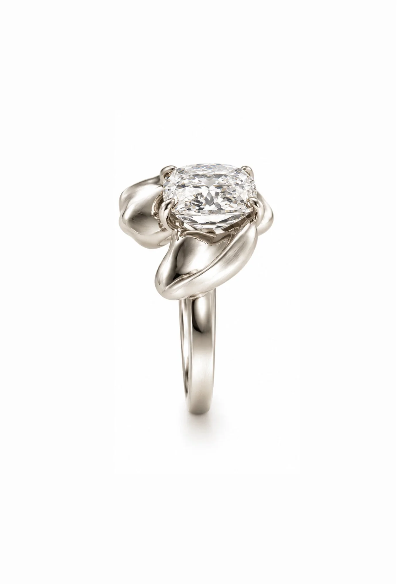 18Kwhitegold-engagementdiamondring.jpg