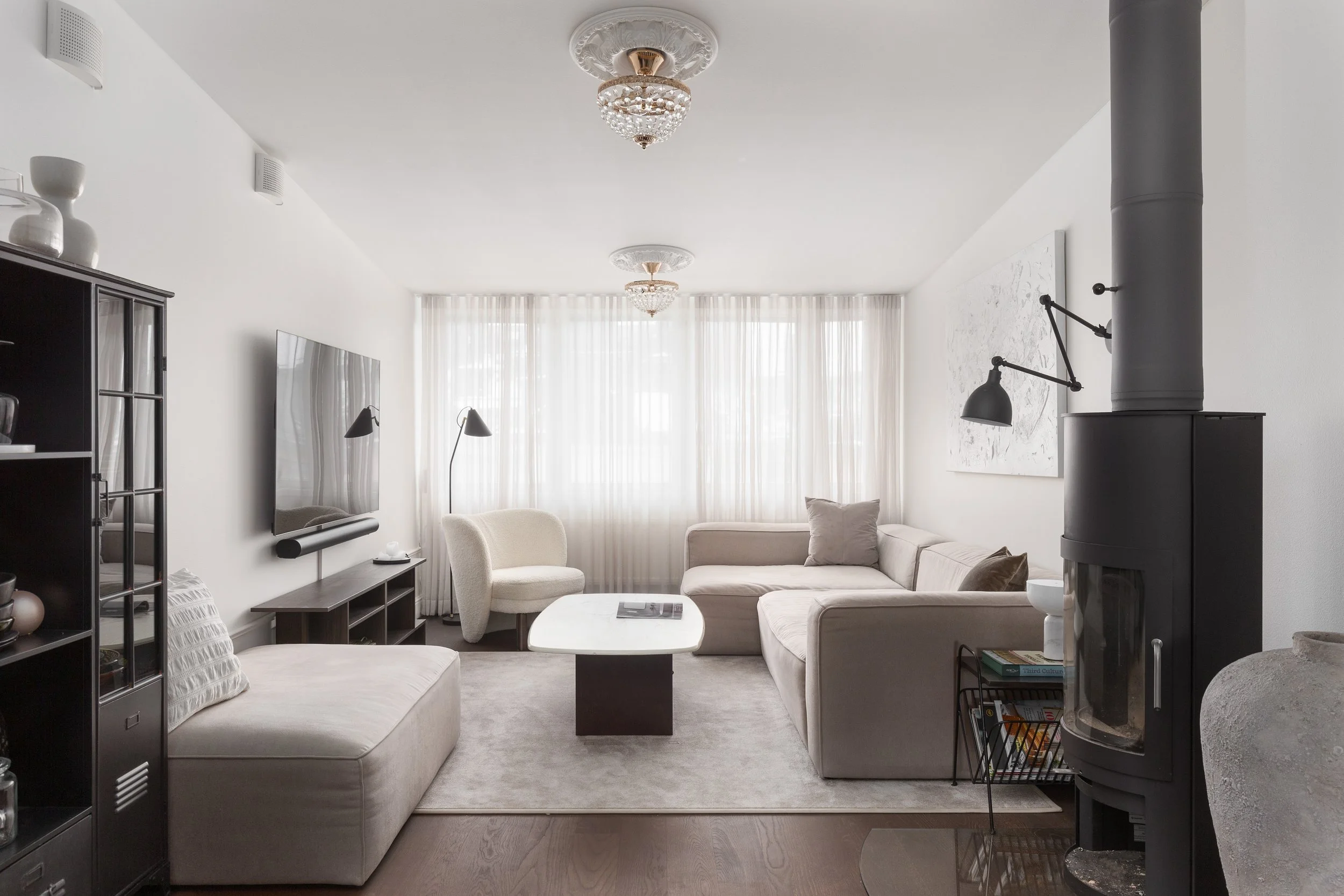 Valokuva kaksiosta, Helsingin Punavuoressa. Laadukas asuntokuvaus pääkaupunkiseudulla ja kehyskunnissa.