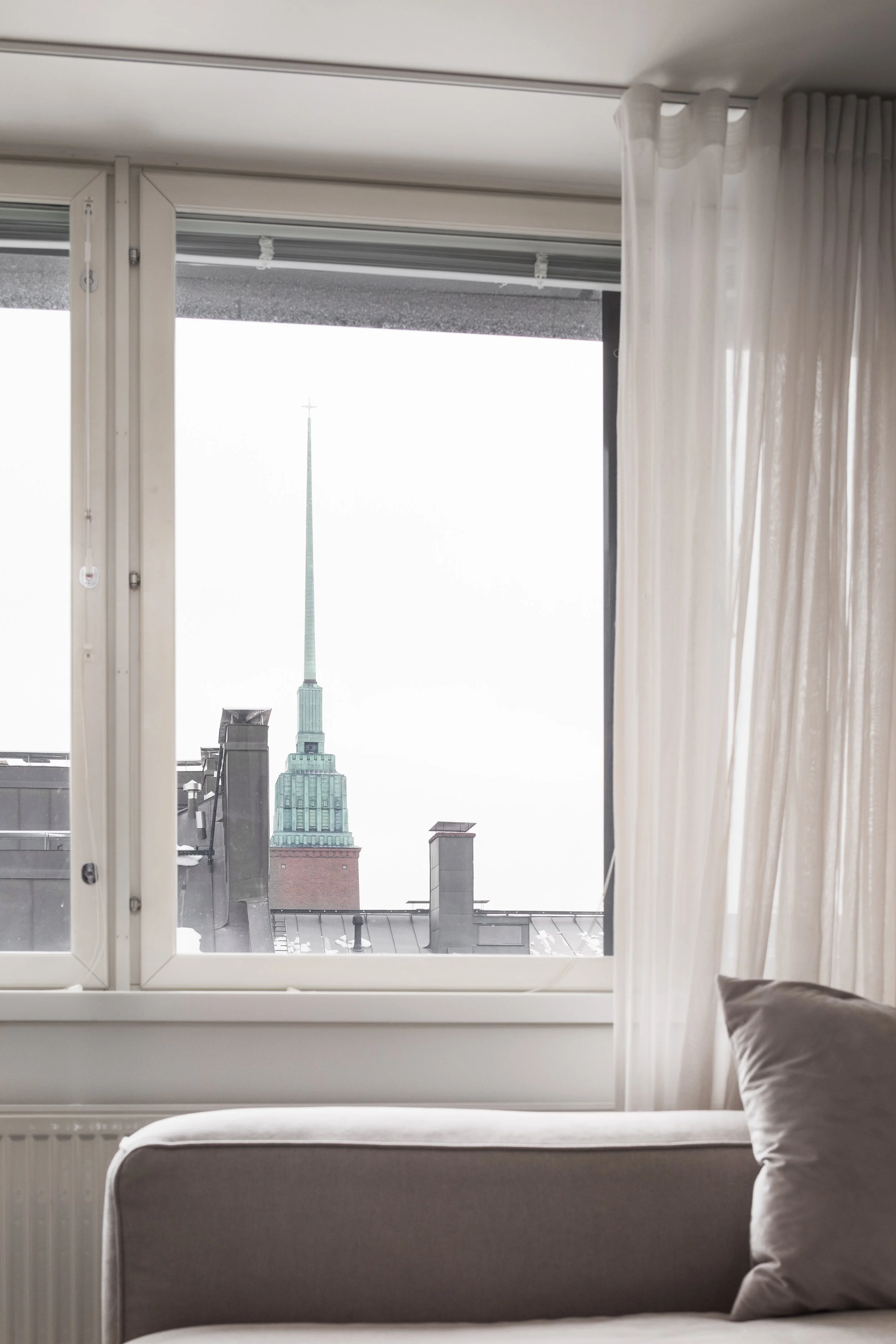 Valokuva kaksiosta, Helsingin Punavuoressa. Laadukas asuntokuvaus pääkaupunkiseudulla ja kehyskunnissa.