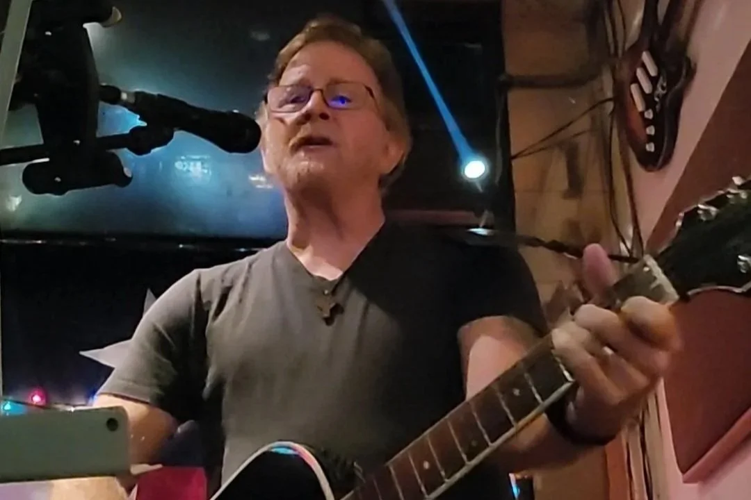 Sam Long at Tacodeli (Circle C)