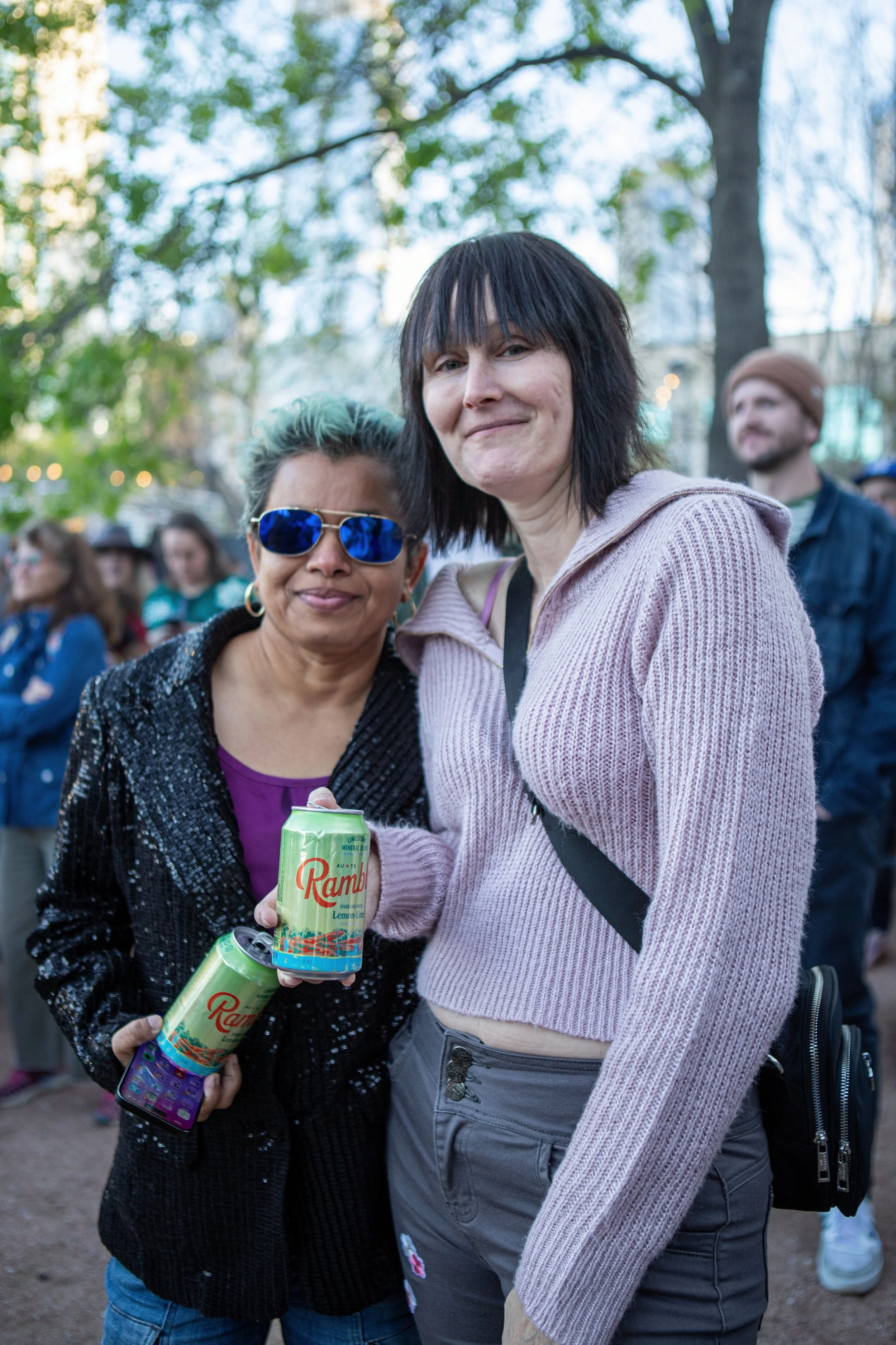 RB26_Crowd_Crystal Glaze__1626.jpg