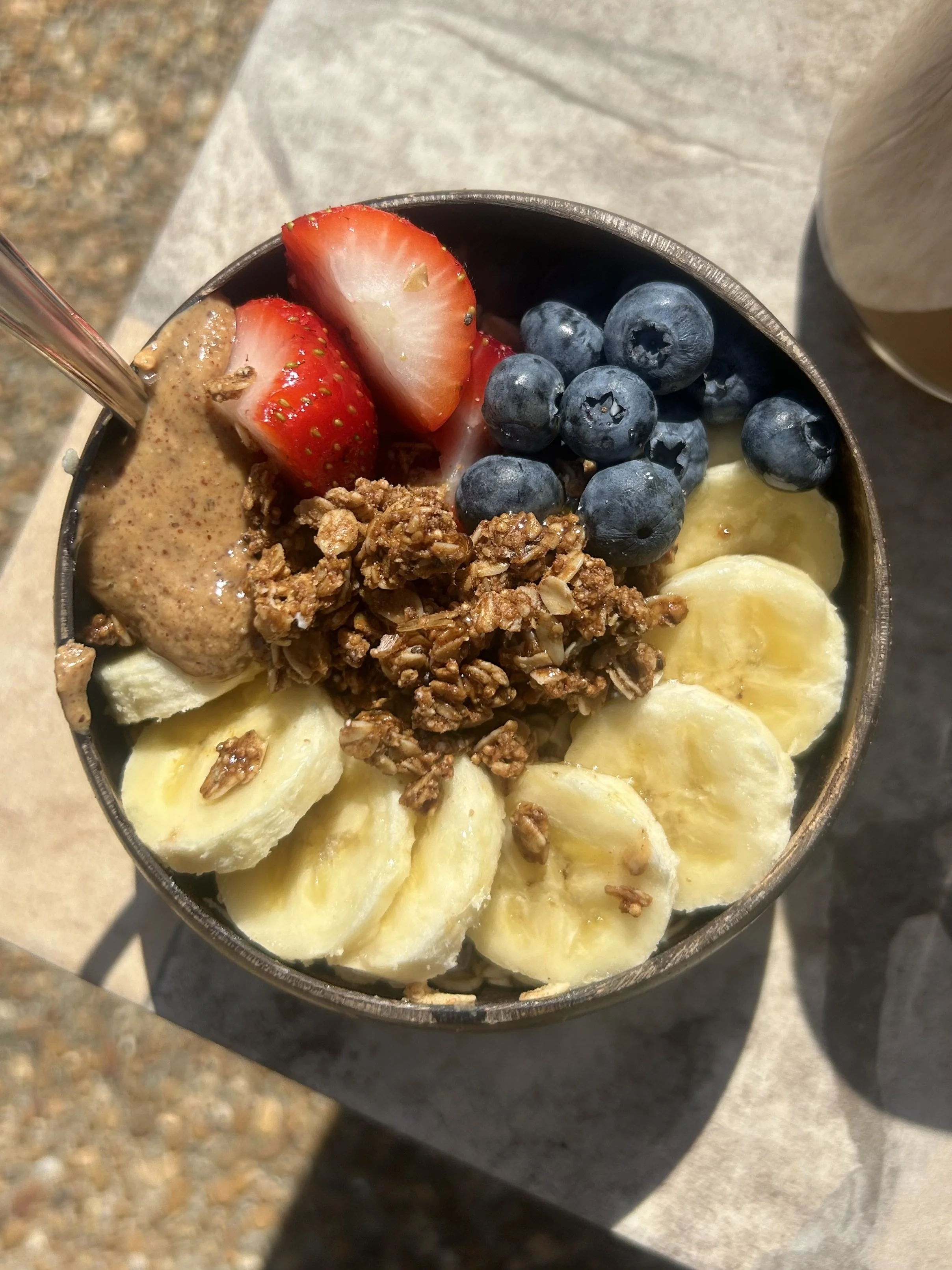 Berry Banana Oatmeal Bowl
