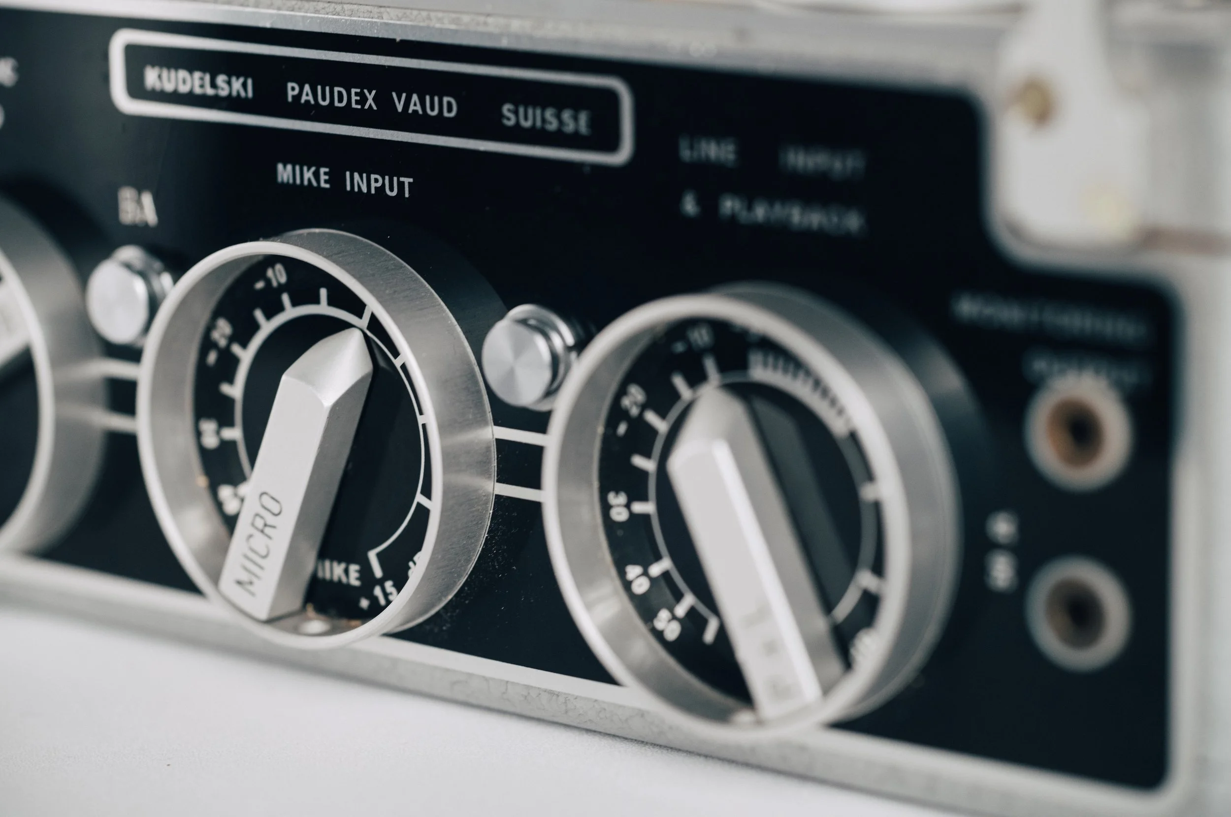 Nagra dials