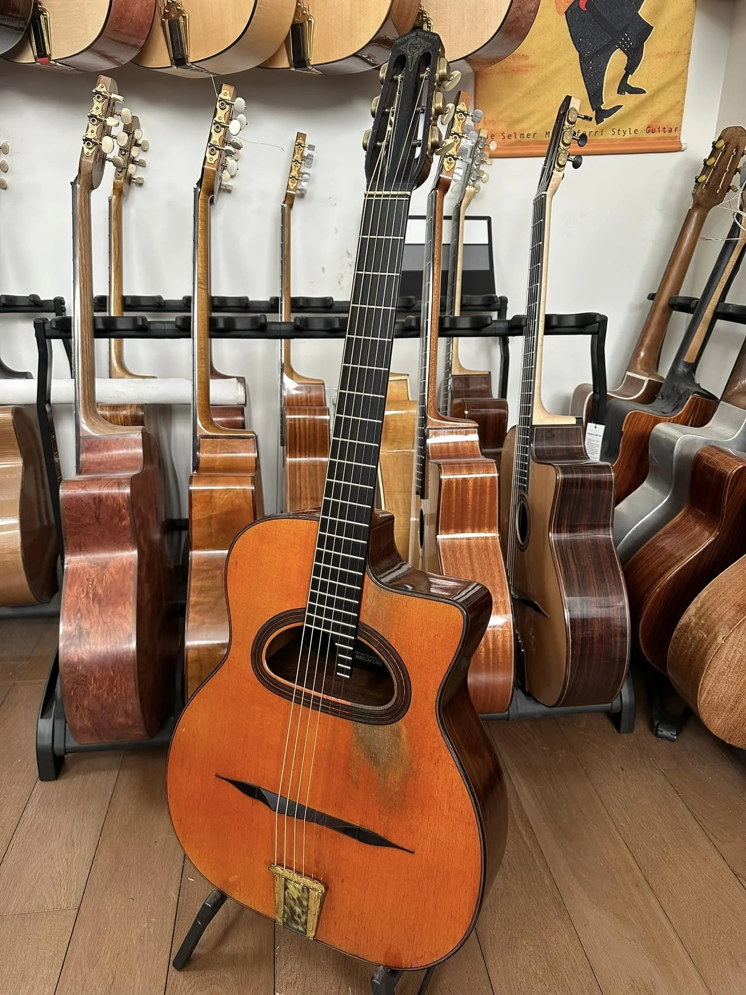 Selmer Maccaferri.jpeg