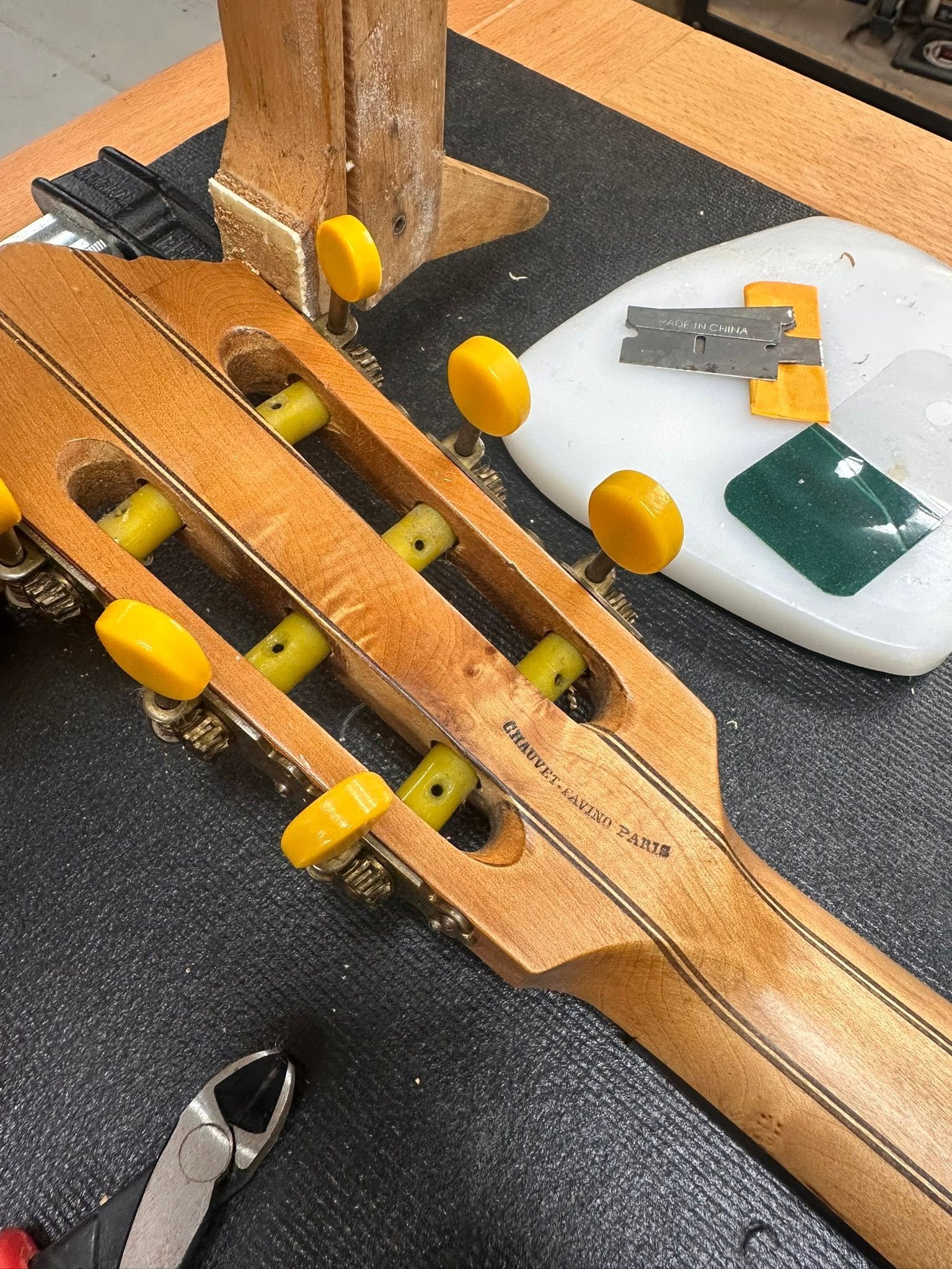 Chauvet-Favino Childrens Guitar