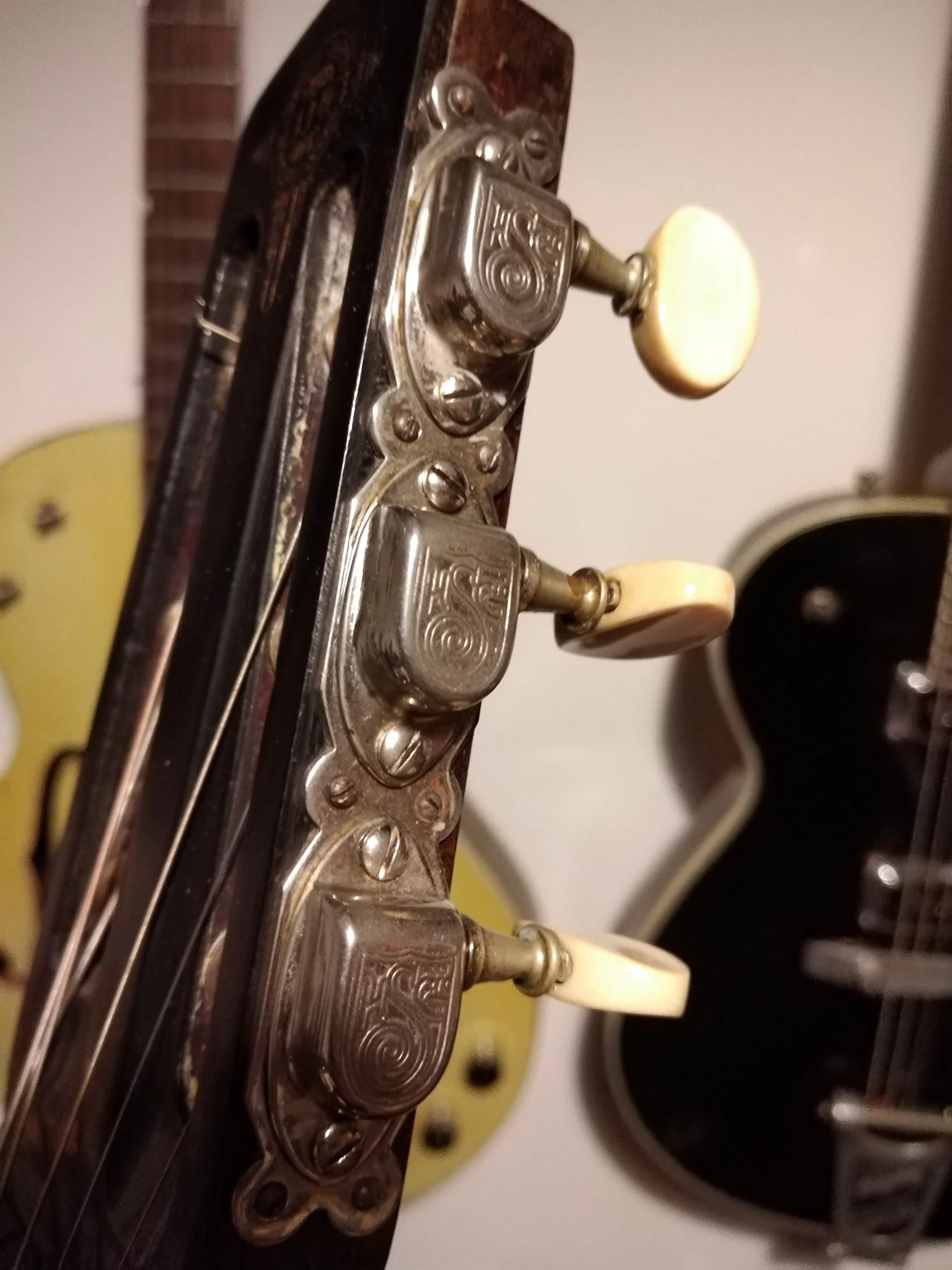 Selmer Tuning Button Restoration