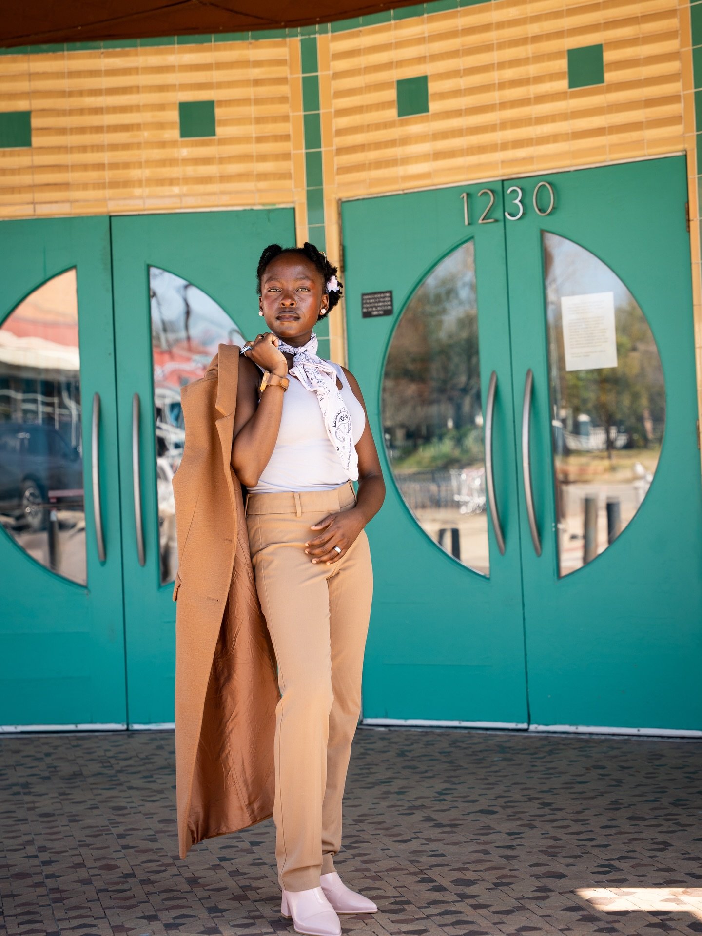 Everybody loves the sunshine 🌞☀️🌞🌅📸🙋🏾&zwj;♀️

Some of my favorites I captured of these lovely ladies from the @pexels.us International Women&rsquo;s Day event I hosted. 📷

Models: @ambslife @anesiam32 @momentsofsamity 
Photographer: @imaniblac