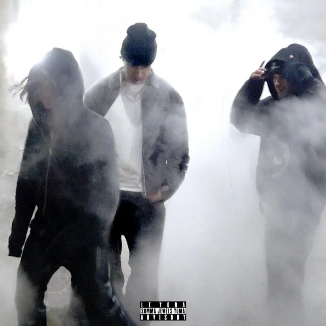 LE YORA - NC-17 &nbsp;