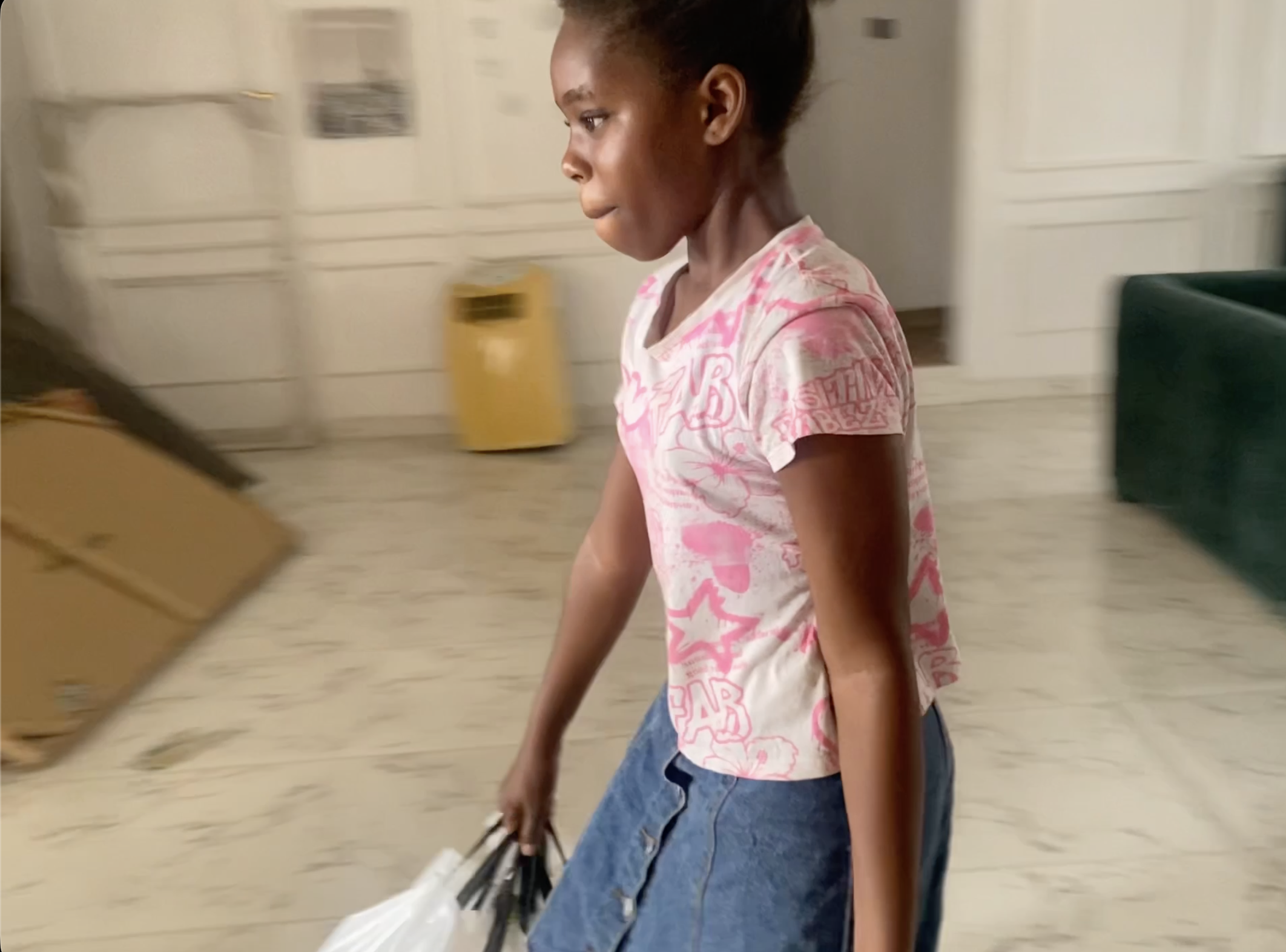 Parcel delivery 4.png