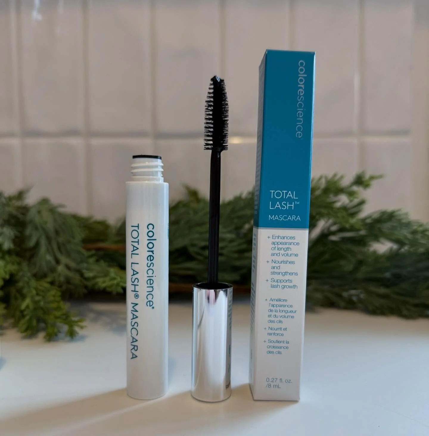 🪄 Colorescience has a new mascara and I will admit I was a bit skeptical at first and it took a while to grow on me but it&rsquo;s quickly become a staple in my makeup bag!

This is an all-in-one eyelash serum + conditioner + mascara! It&rsquo;s cli