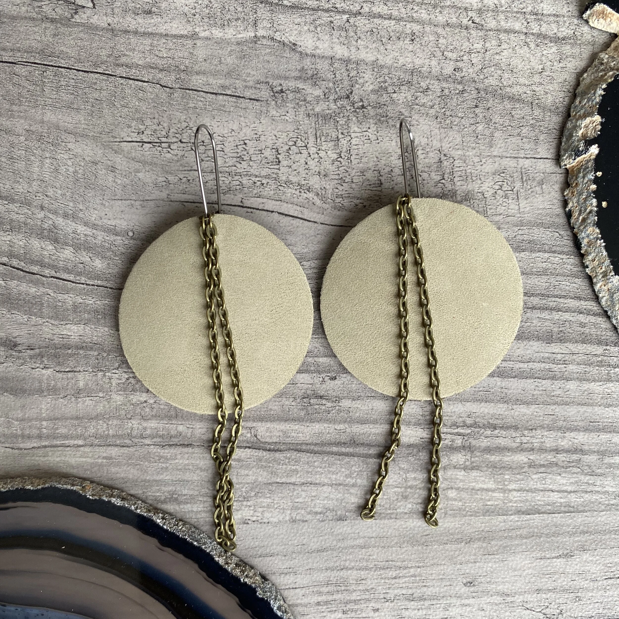 Celadon Sphére Leather Earring
