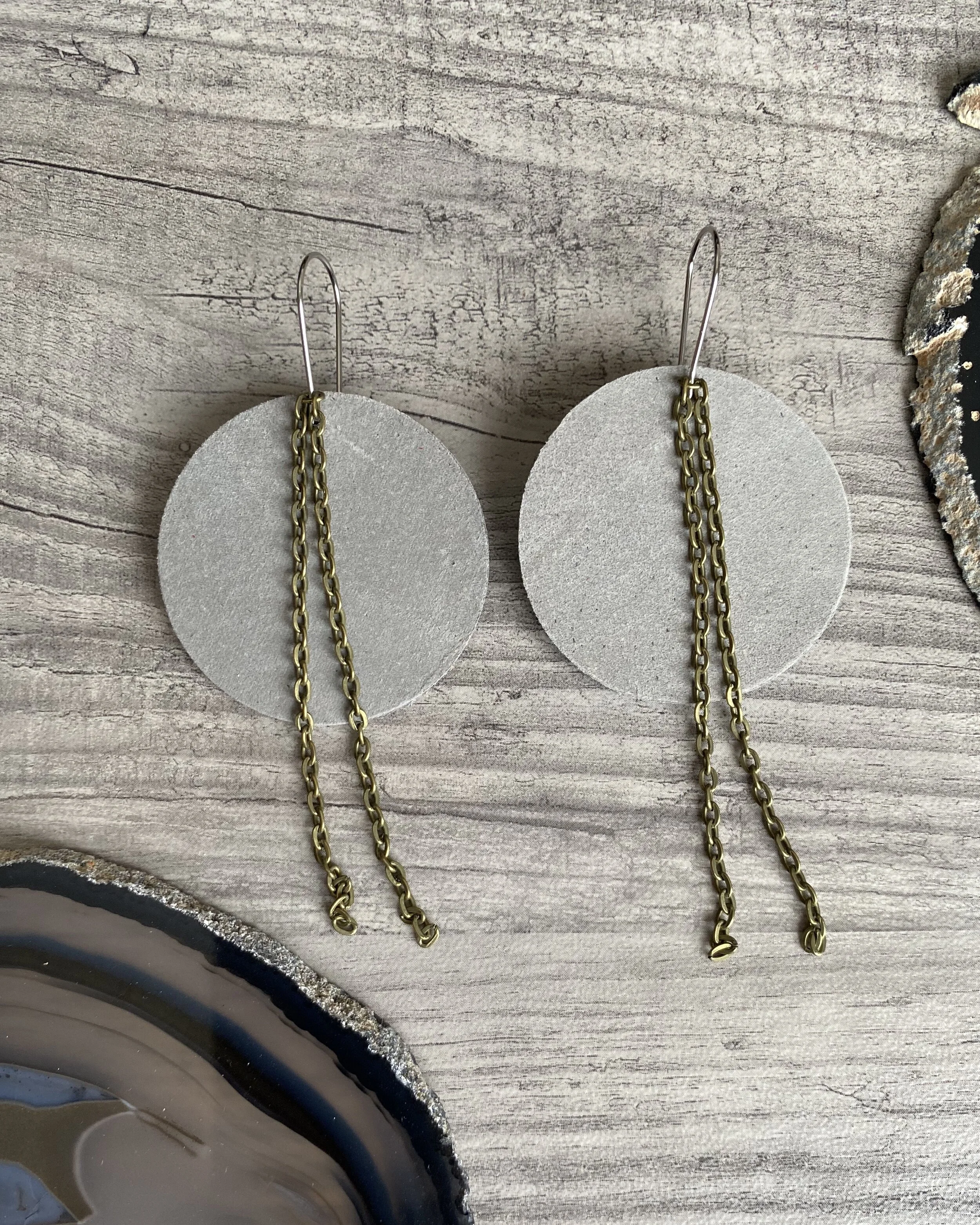 Sky Sphére Leather Earring