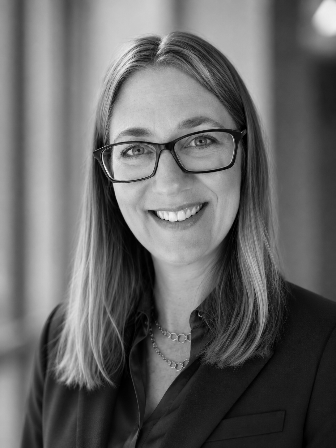 Jennifer Strande headshot