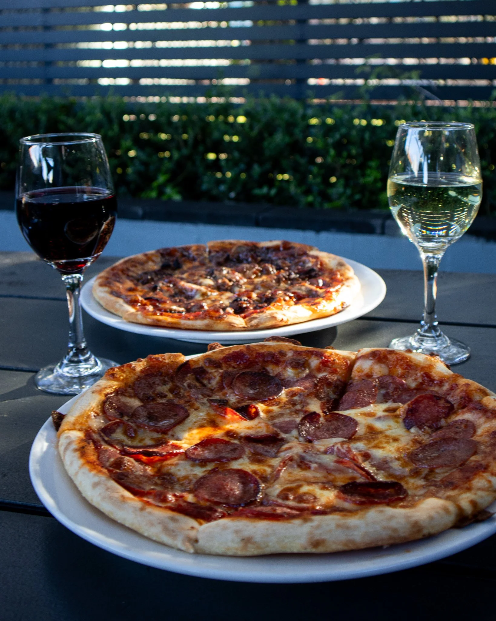 When you can&rsquo;t decide&hellip; pizza is always the answer 🍕

Double Pepperoni or the loaded Butchers Block - what&rsquo;s your pick tonight?

Book your table via our website!