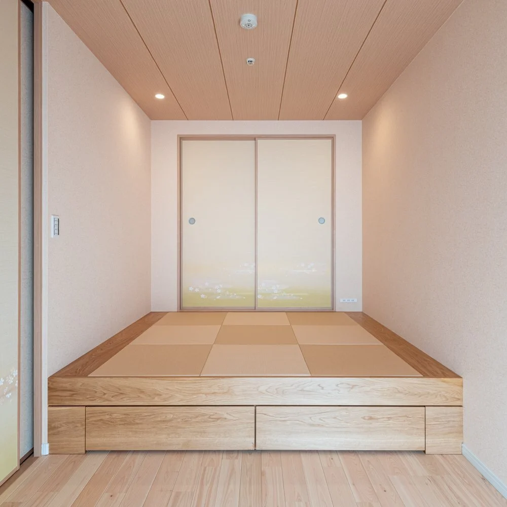 CapturetokyoInterior32.jpg