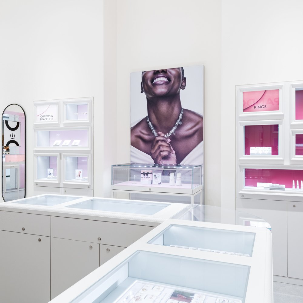 CapturetokyoShop5.jpg